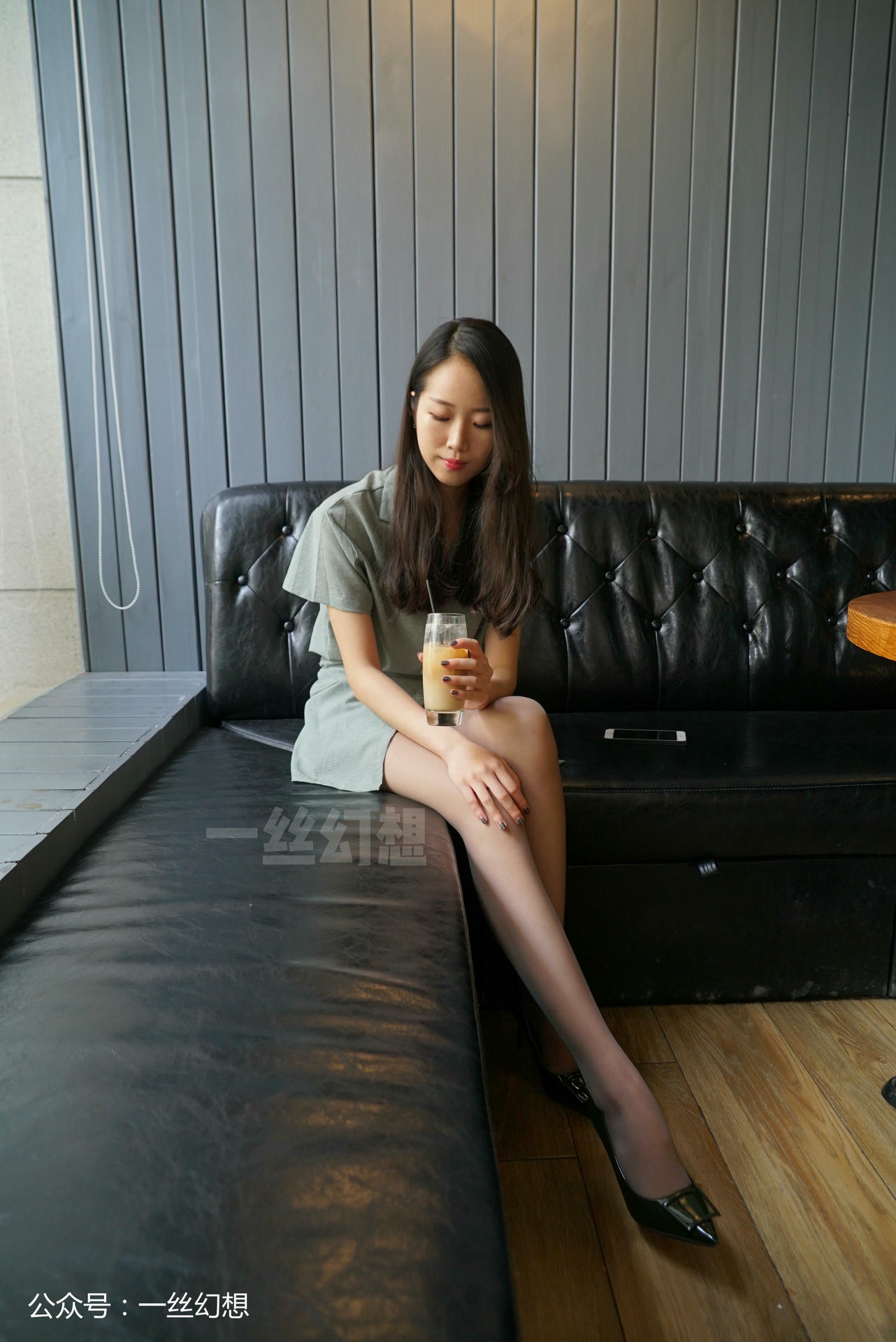 高丝女子图鉴 袜小喵×一丝幻想 NZ002 茜茜[59P+50.1MB]_第1集