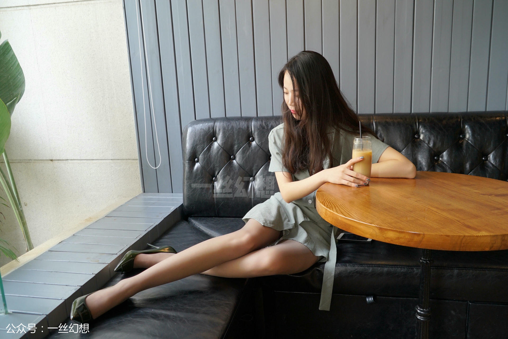 高丝女子图鉴 袜小喵×一丝幻想 NZ002 茜茜[59P+50.1MB]_第3集