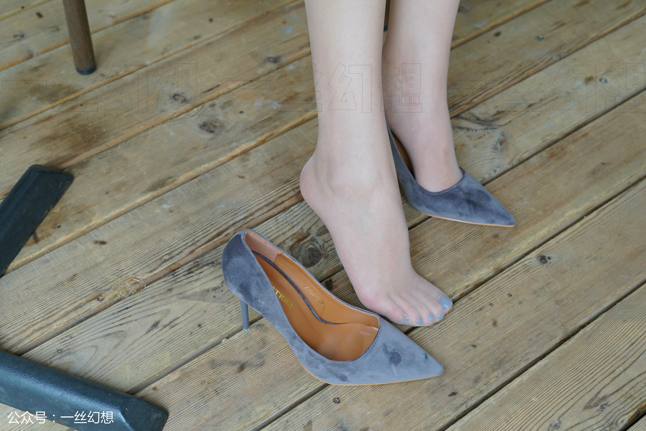 高丝女子图鉴 袜小喵×一丝幻想 NZ004 茜茜[85P+89.8MB]_第2集