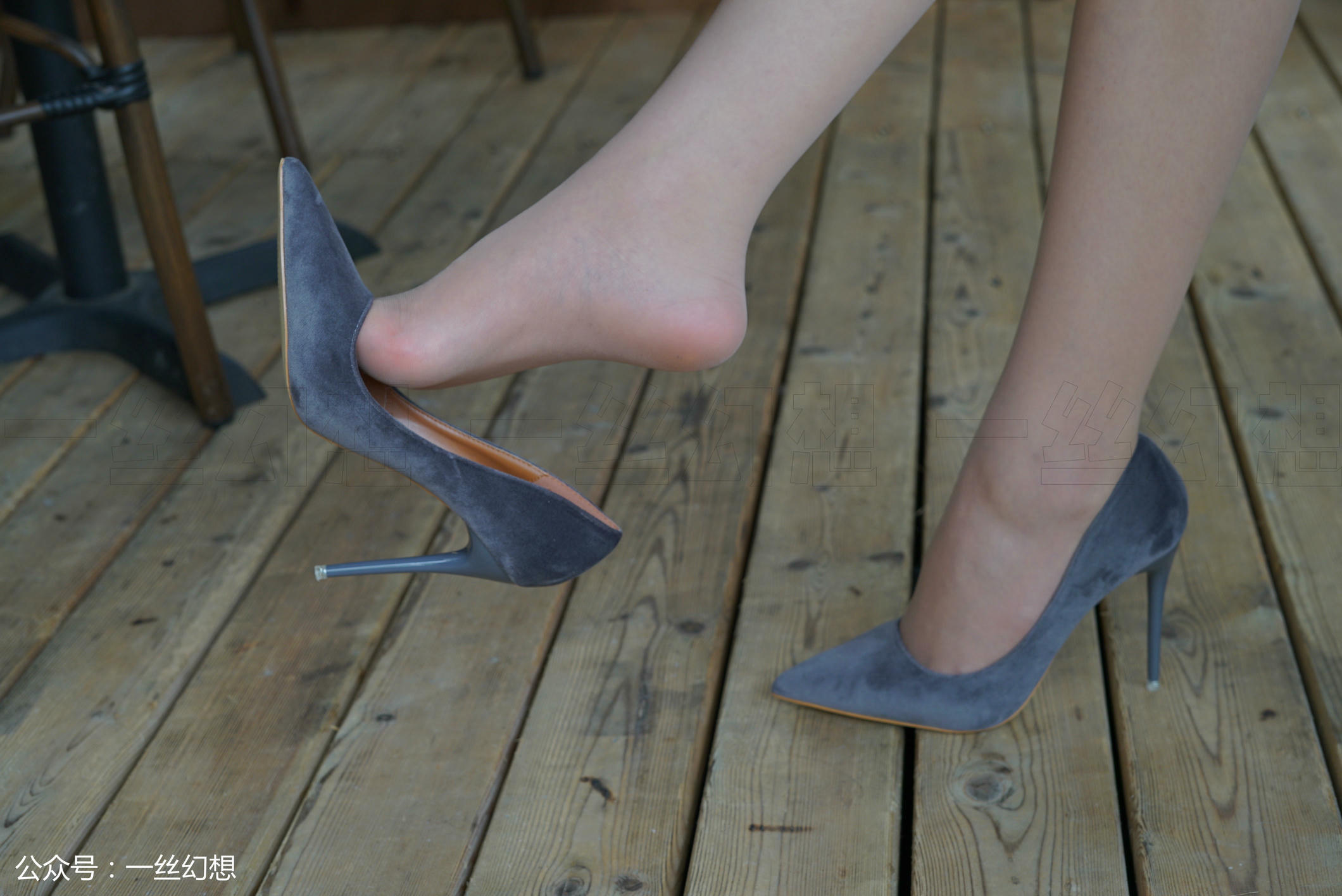 高丝女子图鉴 袜小喵×一丝幻想 NZ004 茜茜[85P+89.8MB]_第3集