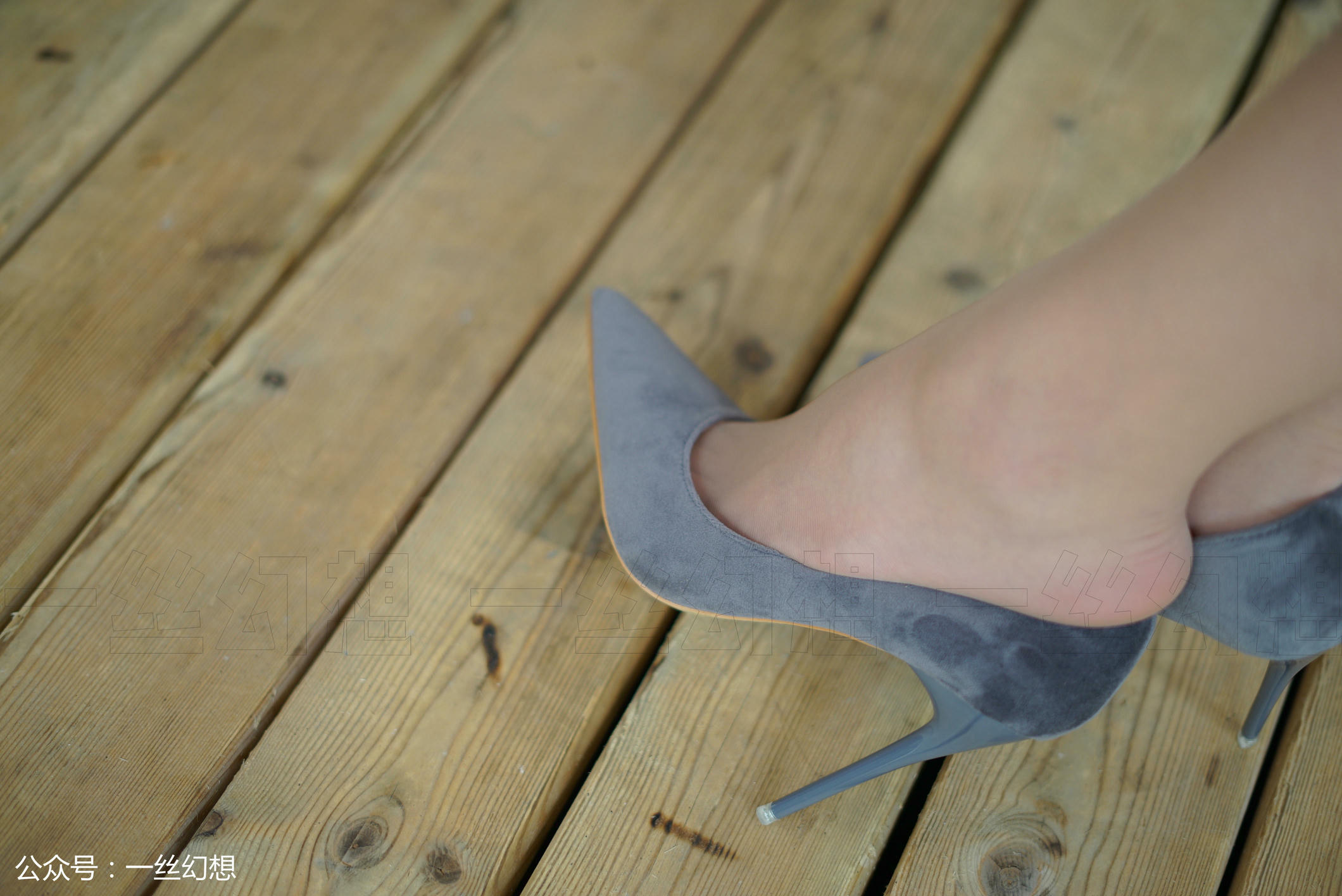 高丝女子图鉴 袜小喵×一丝幻想 NZ004 茜茜[85P+89.8MB]_第4集