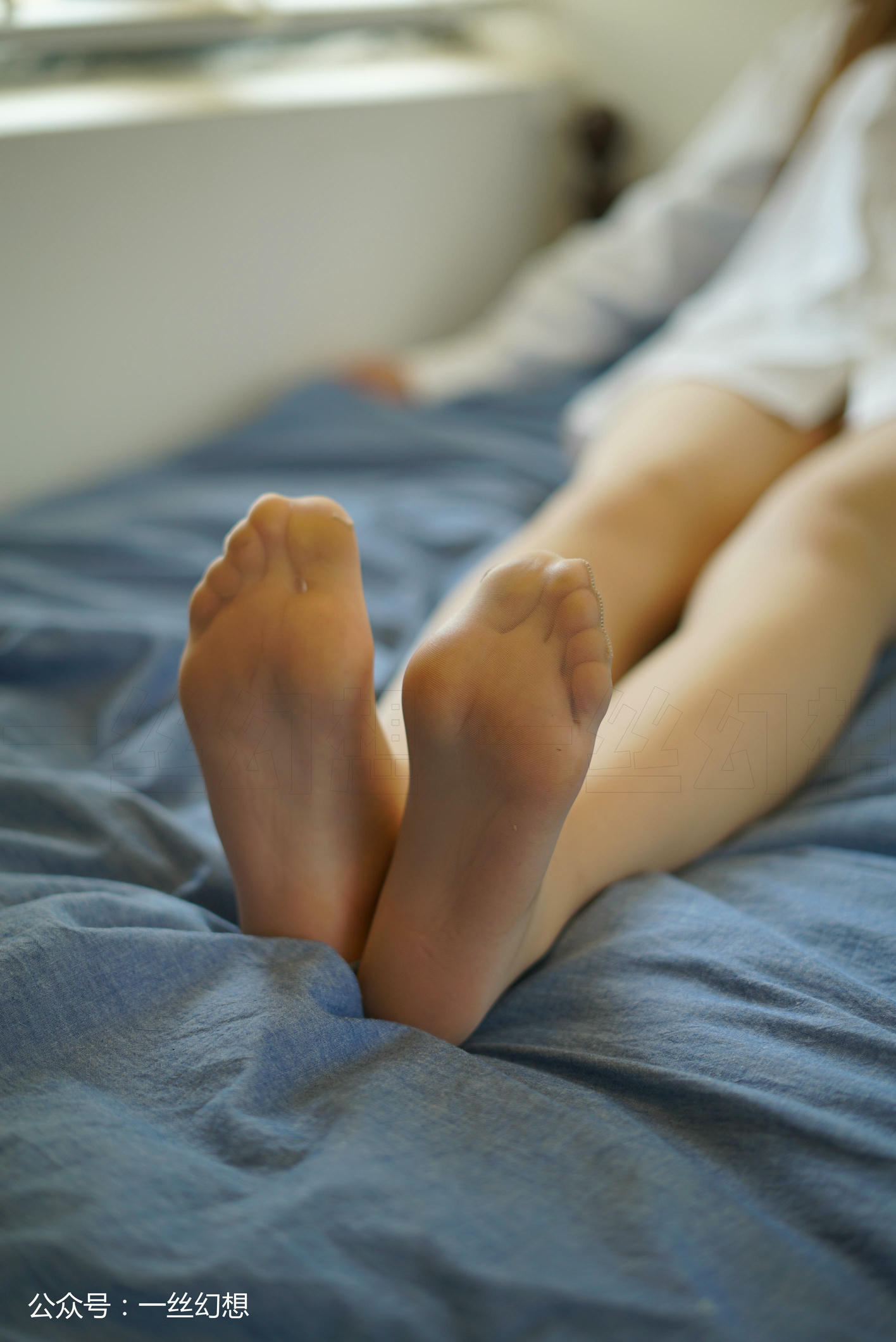 高丝女子图鉴 袜小喵×一丝幻想 NZ008 ViVi[59P+44MB]_第1集