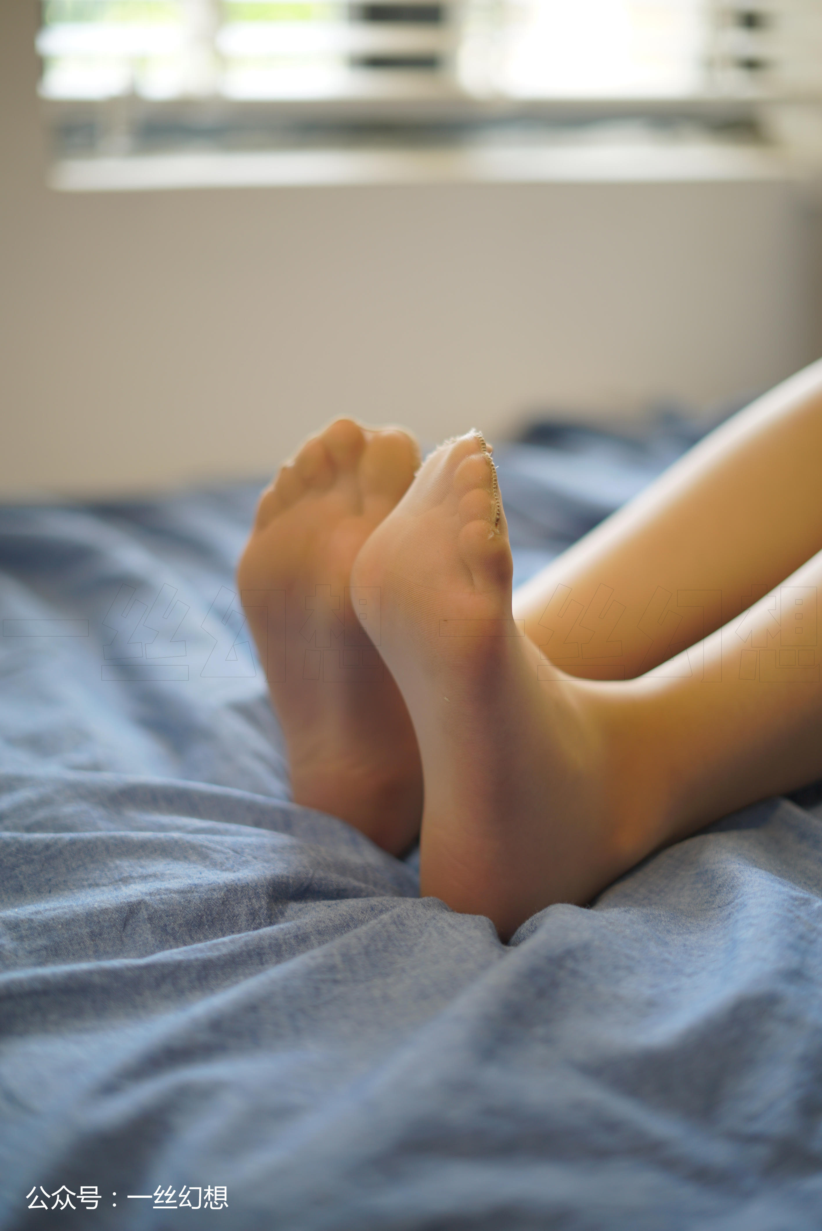 高丝女子图鉴 袜小喵×一丝幻想 NZ008 ViVi[59P+44MB]_第3集