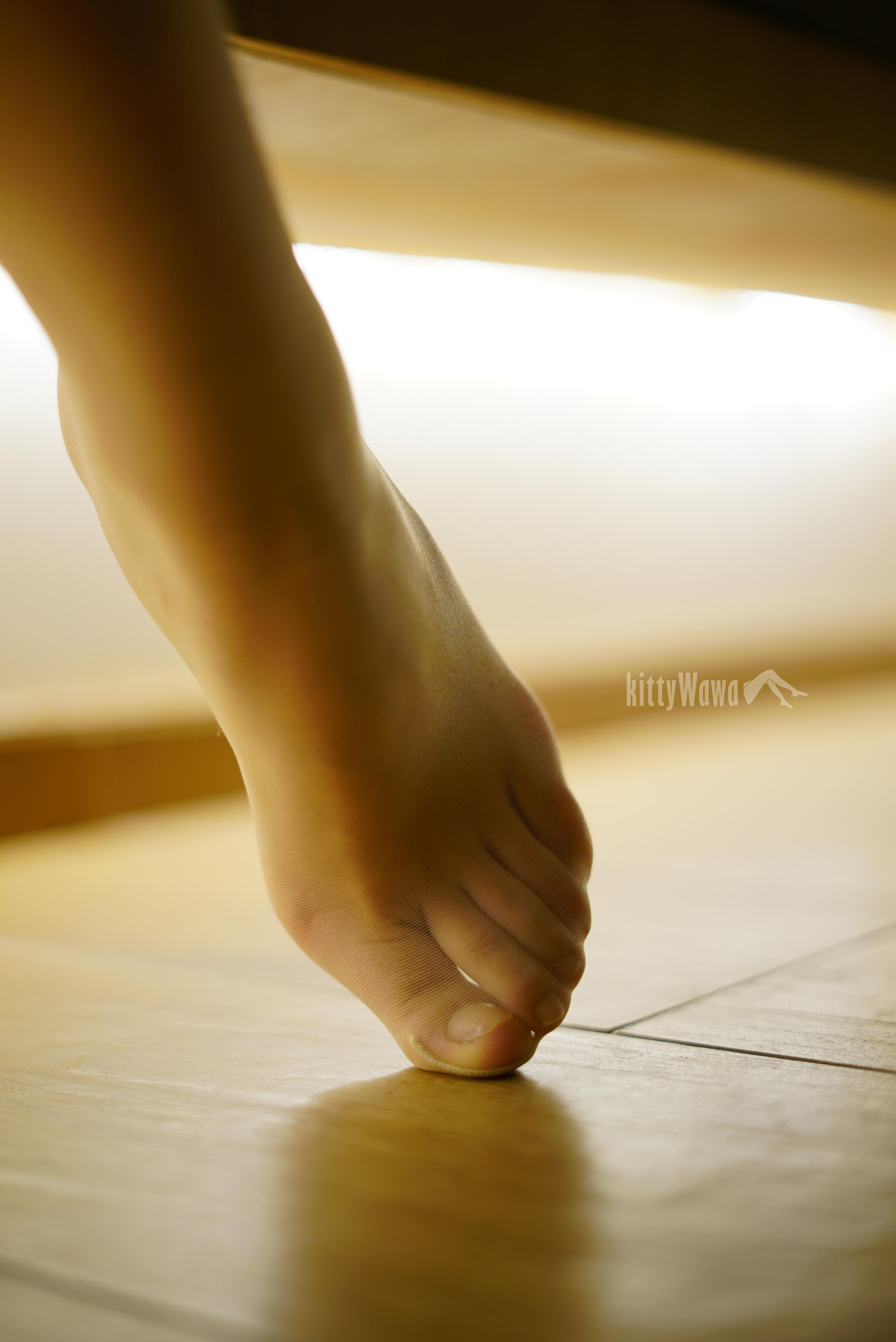 袜小喵 KT036 深夜DJ [59P+42M]_第1集