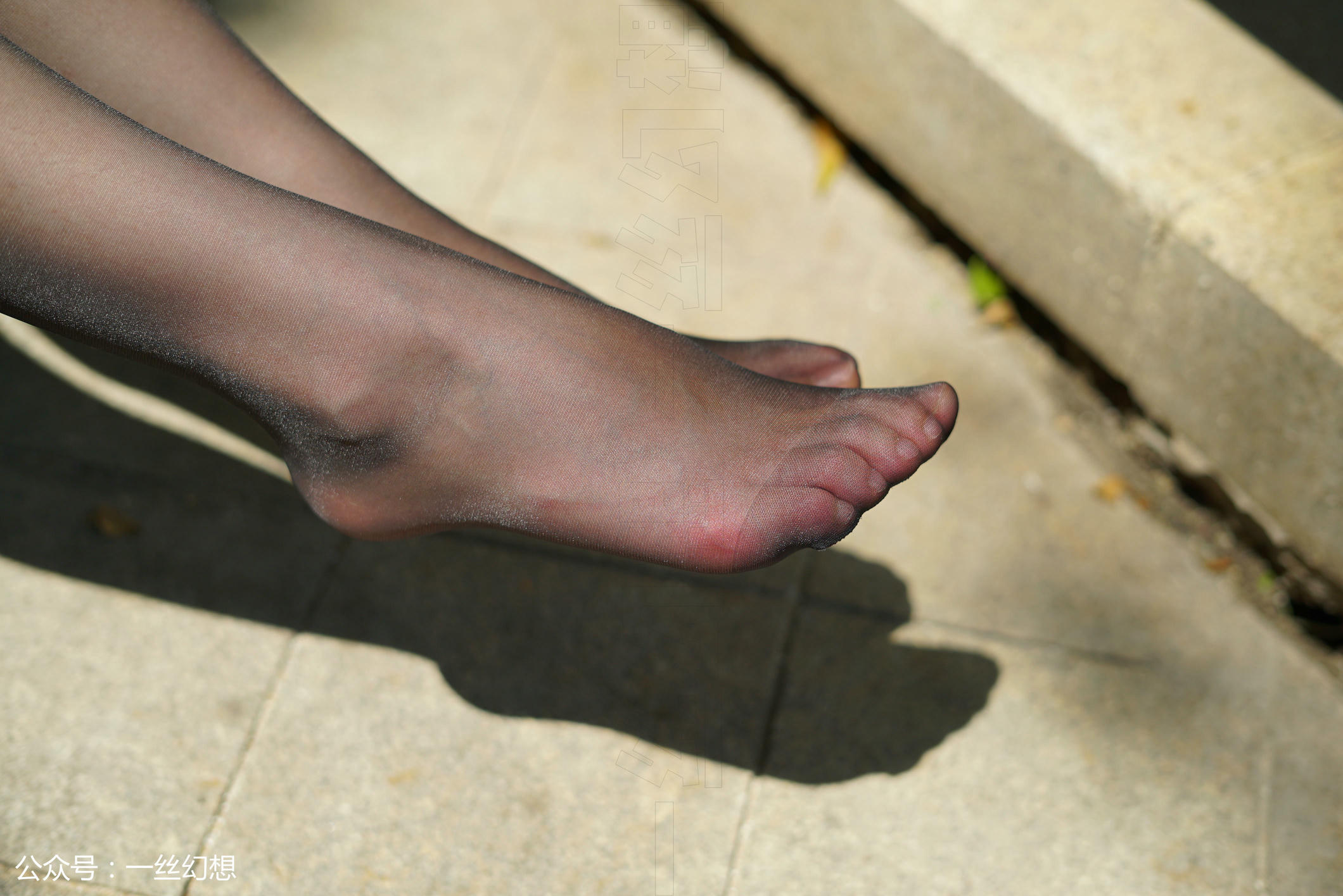 高丝女子图鉴 袜小喵×一丝幻想 NZ010 茜茜[59P+51.6MB]_第2集