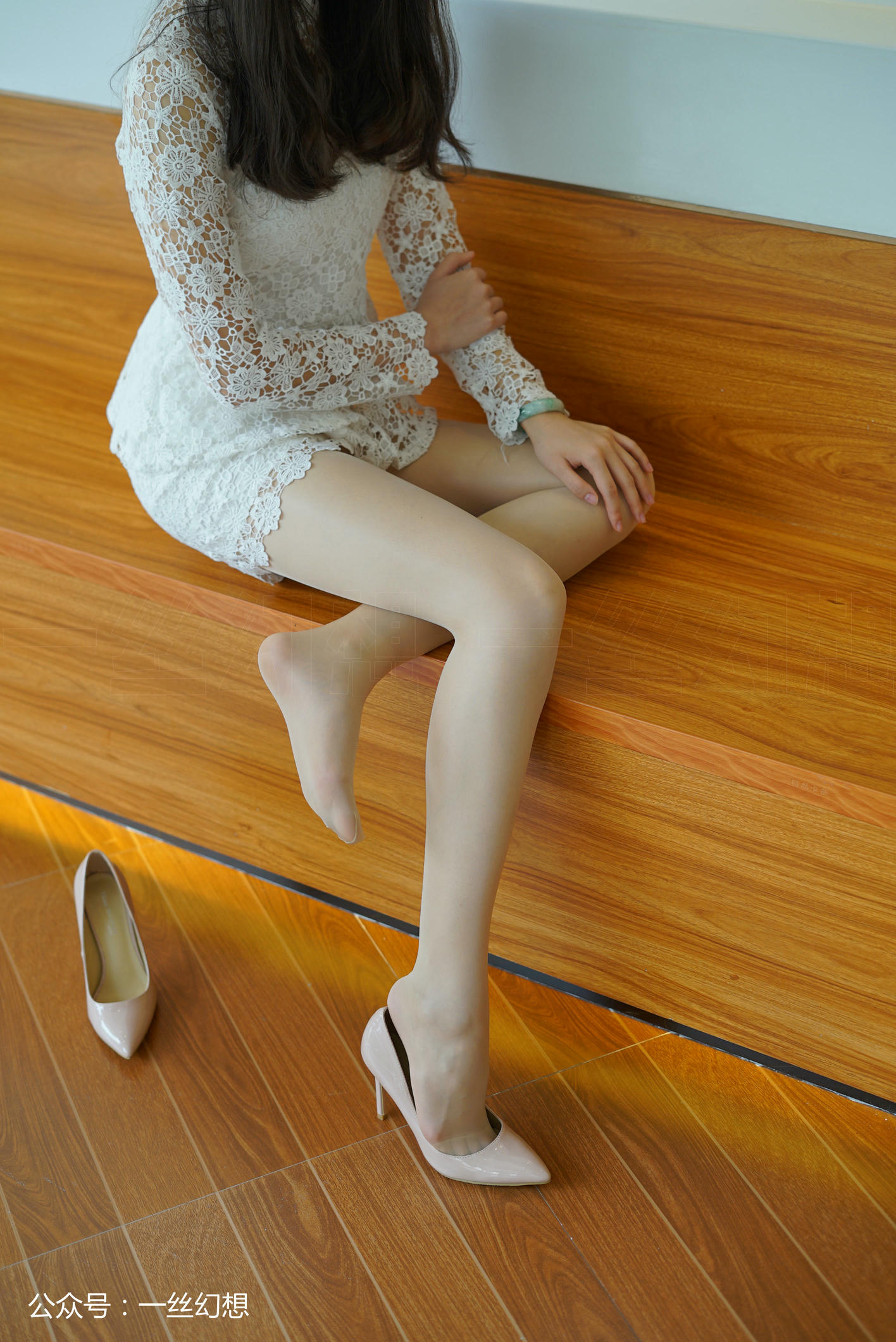 高丝女子图鉴 袜小喵×一丝幻想 NZ014 茜茜[59P+43MB]_第2集