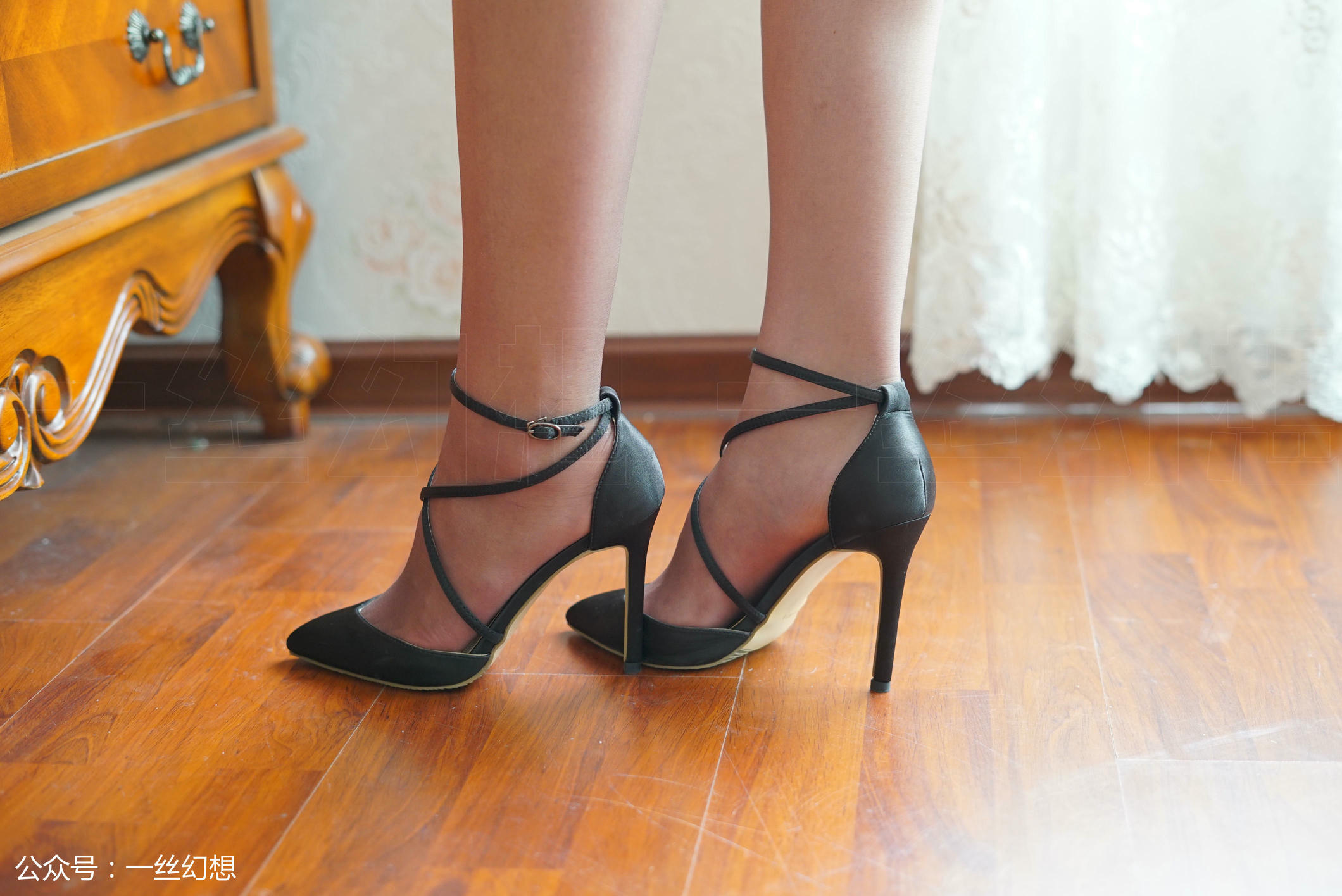 高丝女子图鉴 袜小喵×一丝幻想 NZ016 茜茜[59P+47MB]_第1集