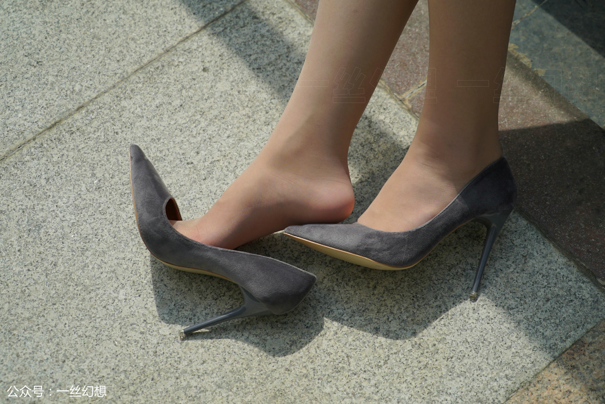 高丝女子图鉴 袜小喵×一丝幻想 NZ018 茜茜[59P+67.9MB]_第3集