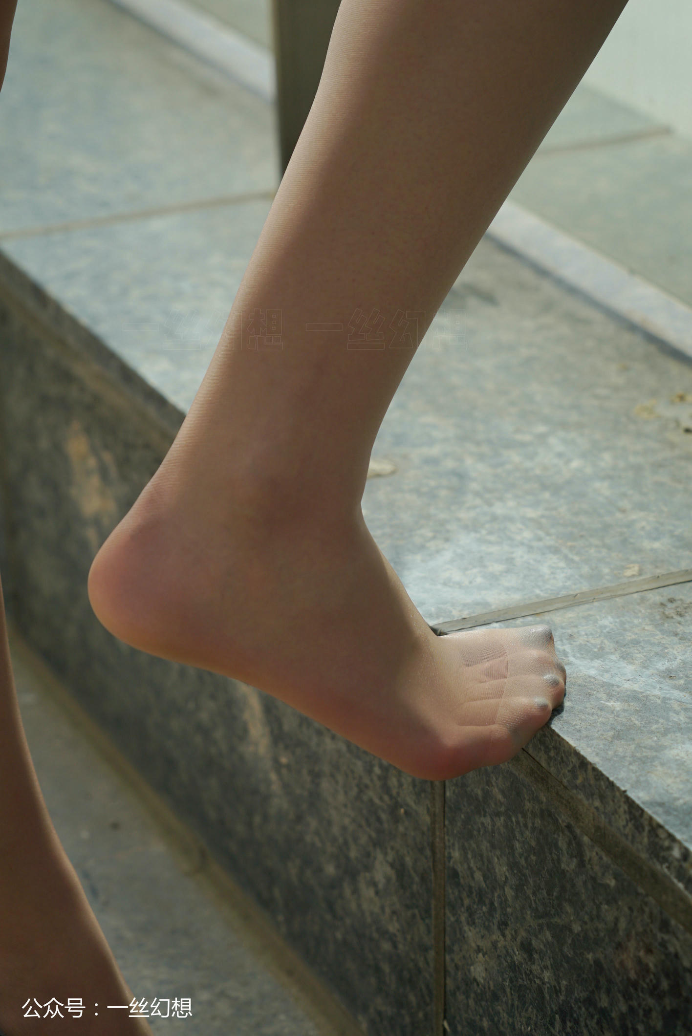 高丝女子图鉴 袜小喵×一丝幻想 NZ018 茜茜[59P+67.9MB]_第3集