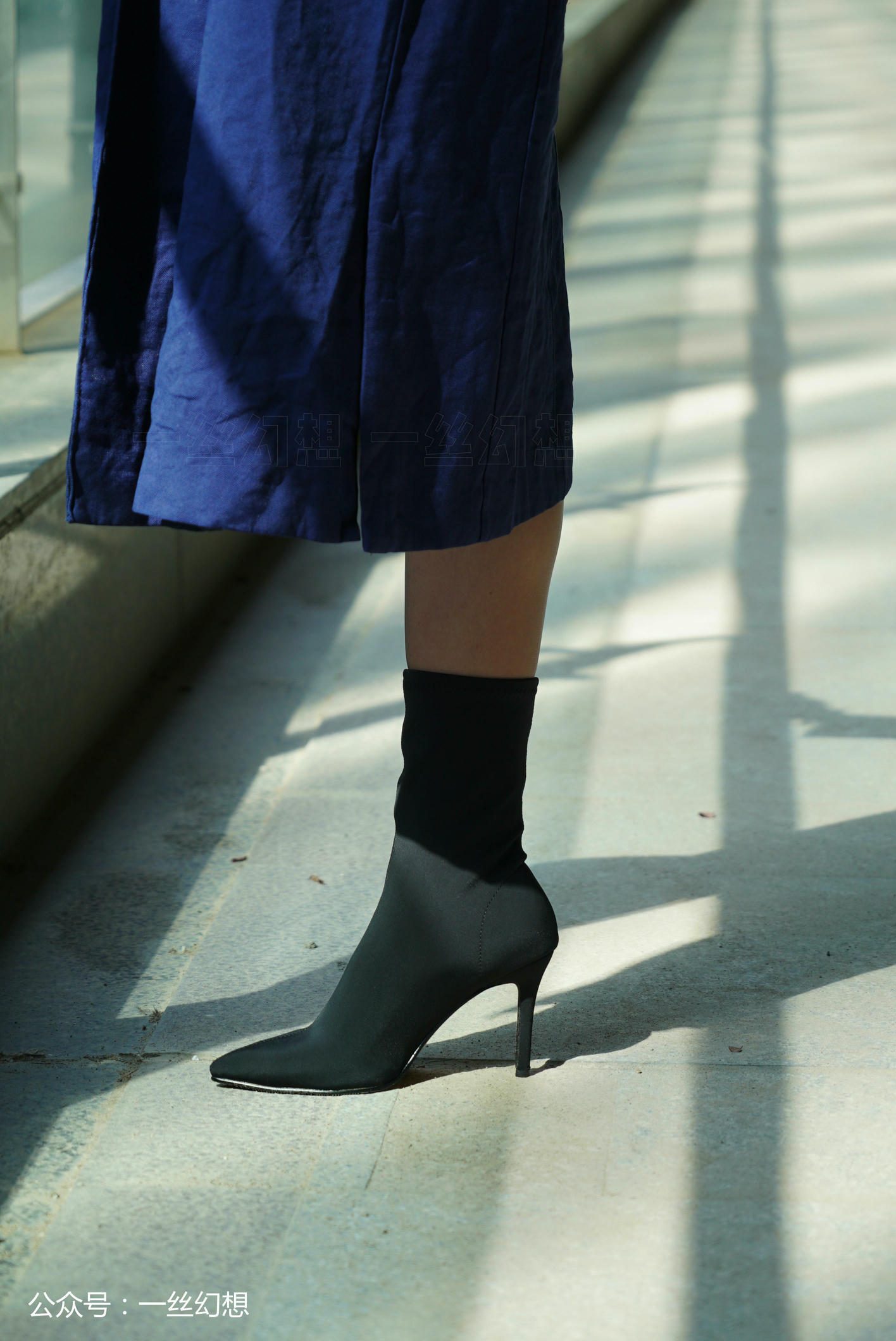 高丝女子图鉴 袜小喵×一丝幻想 NZ020 茜茜[59P+71.3MB]_第1集