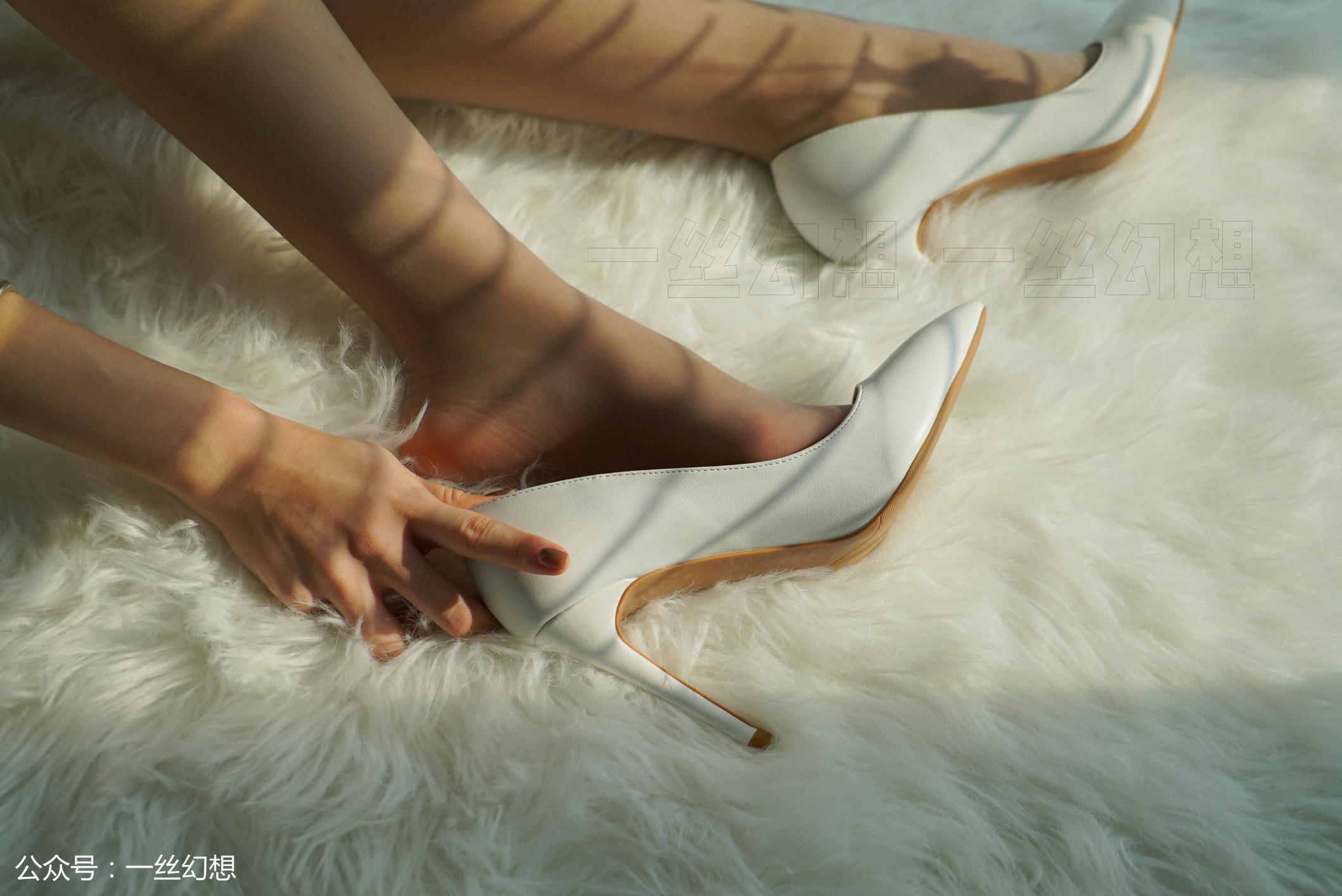 高丝女子图鉴 袜小喵×一丝幻想 NZ022 茜茜 [59P+52MB]_第2集