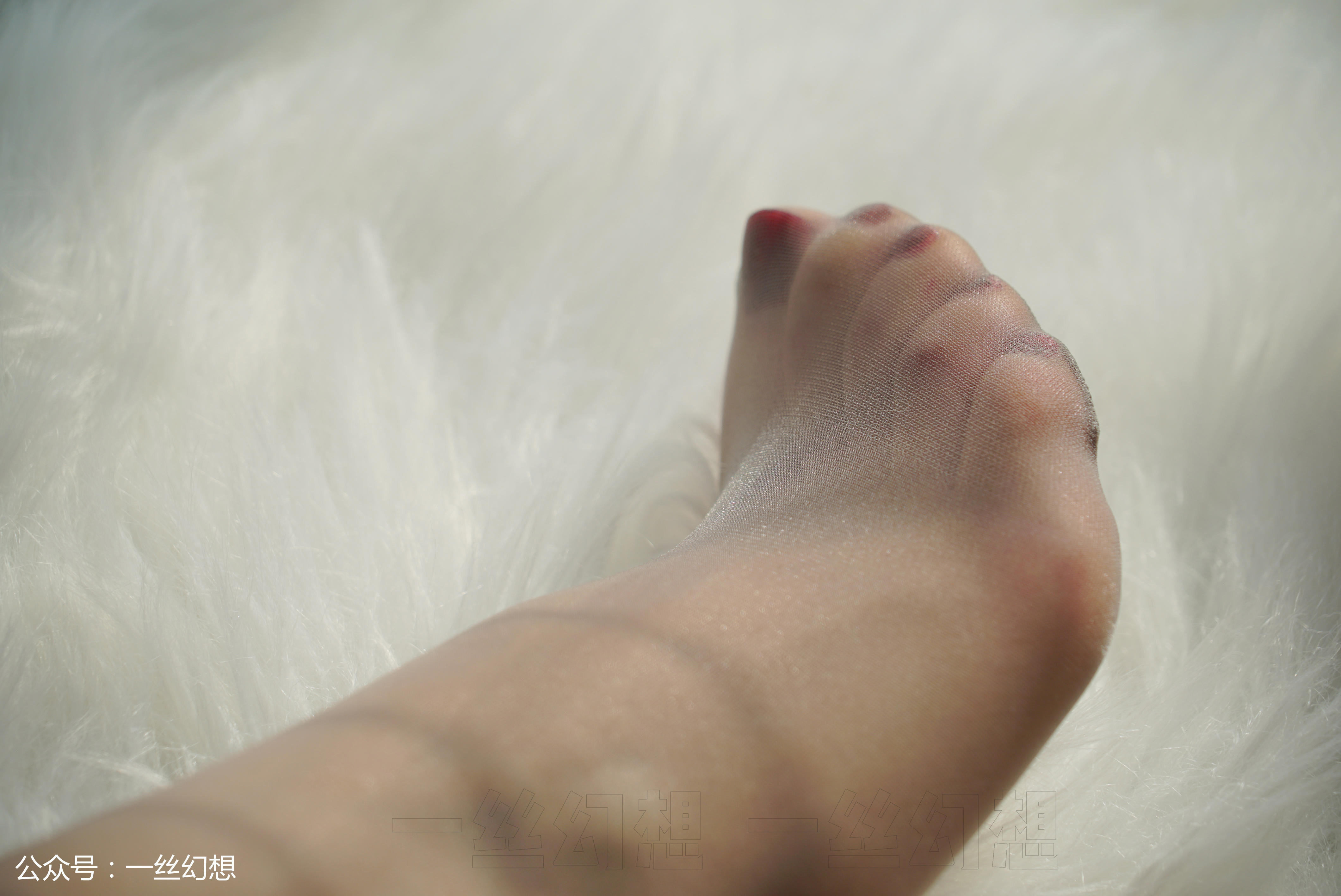 高丝女子图鉴 袜小喵×一丝幻想 NZ022 茜茜 [59P+52MB]_第2集