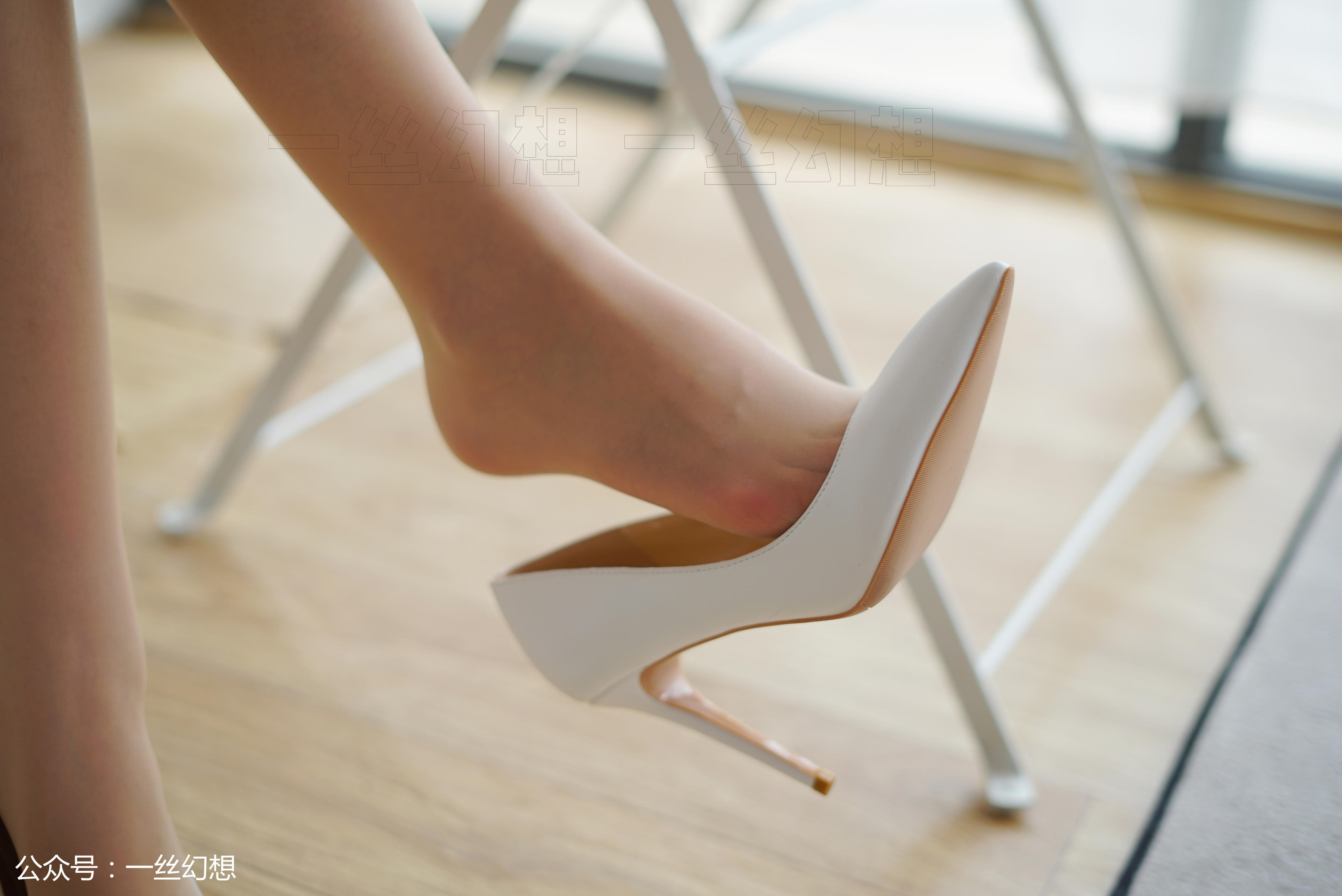 高丝女子图鉴 袜小喵×一丝幻想 NZ026 茜茜 [59P+46MB]_第3集