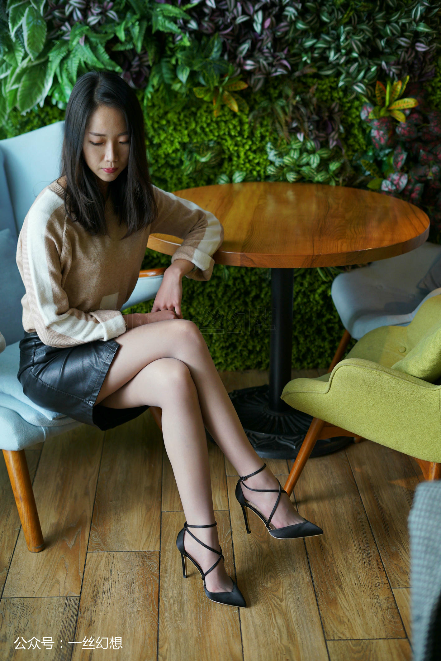 高丝女子图鉴 袜小喵×一丝幻想 NZ034 茜茜 [59P+59MB]_第1集