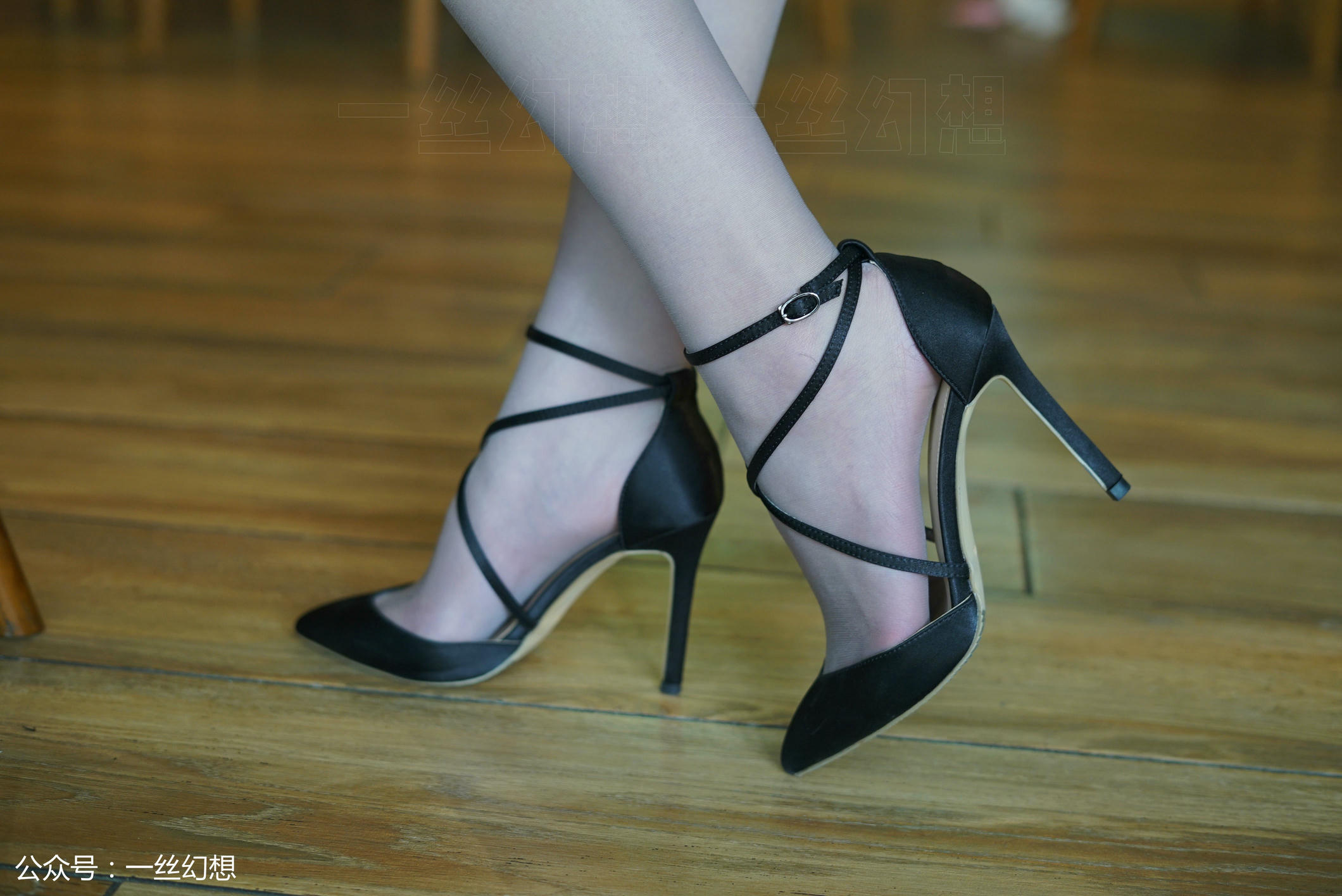 高丝女子图鉴 袜小喵×一丝幻想 NZ034 茜茜 [59P+59MB]_第2集