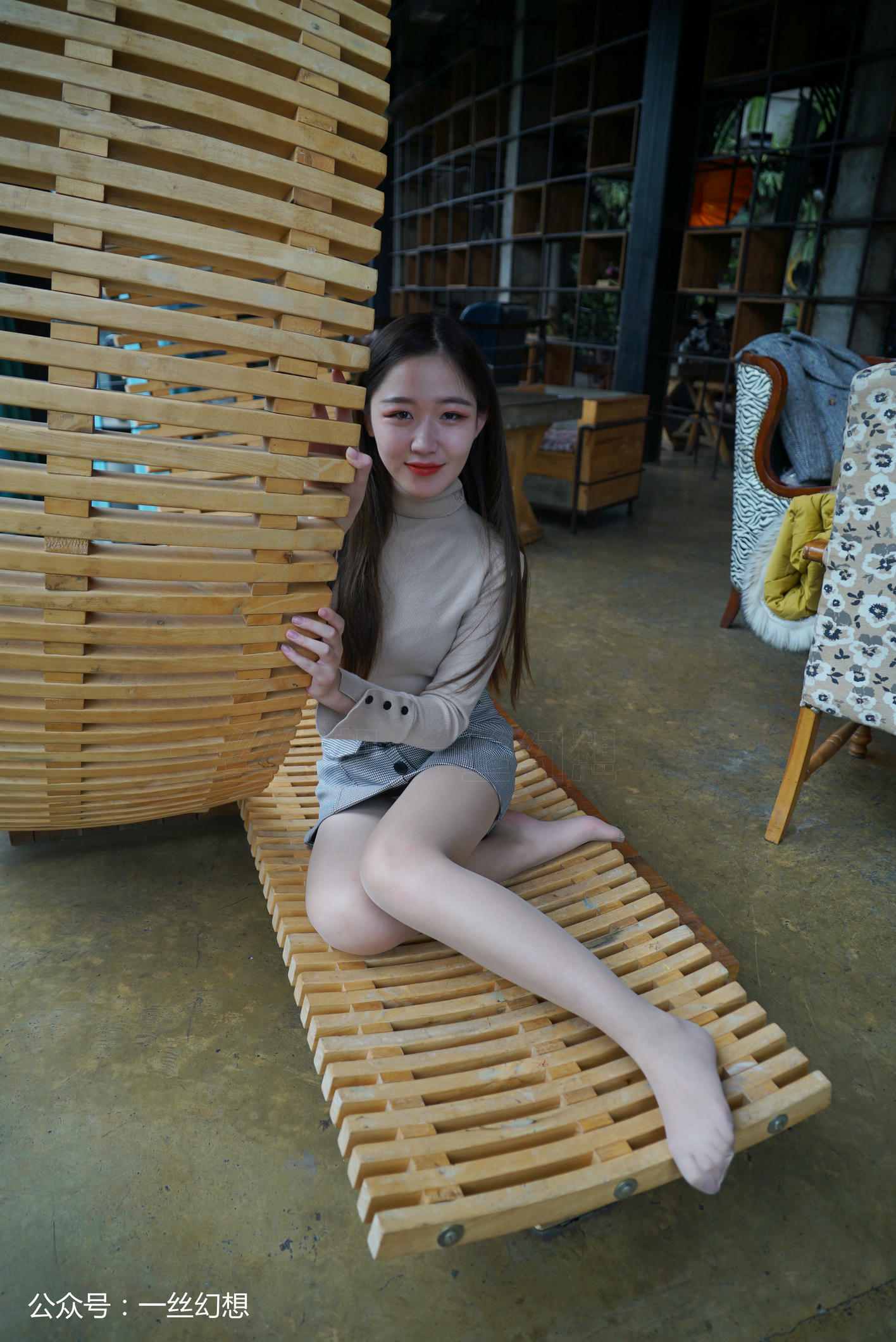 高丝女子图鉴 袜小喵×一丝幻想 NZ035 ViVi [59P+68MB]_第1集