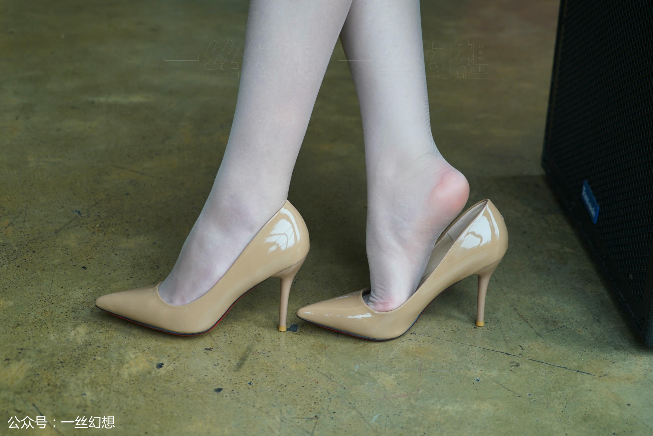 高丝女子图鉴 袜小喵×一丝幻想 NZ038 茜茜[59P+59.5MB]_第2集