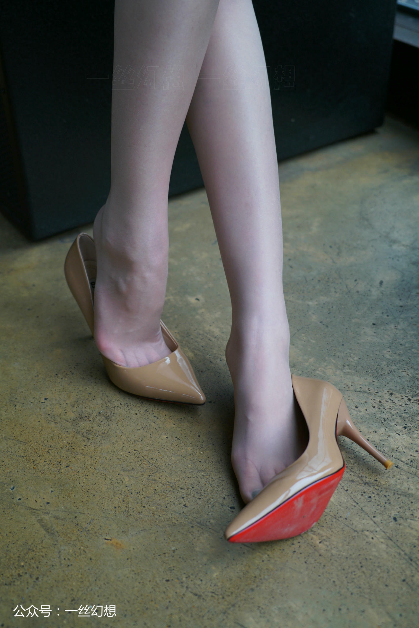 高丝女子图鉴 袜小喵×一丝幻想 NZ038 茜茜[59P+59.5MB]_第2集