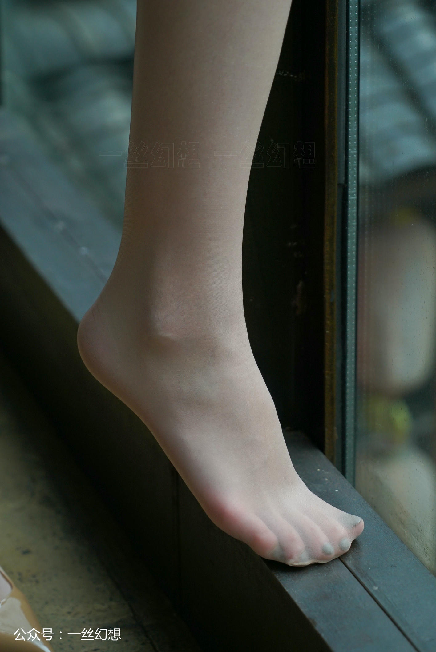 高丝女子图鉴 袜小喵×一丝幻想 NZ038 茜茜[59P+59.5MB]_第3集