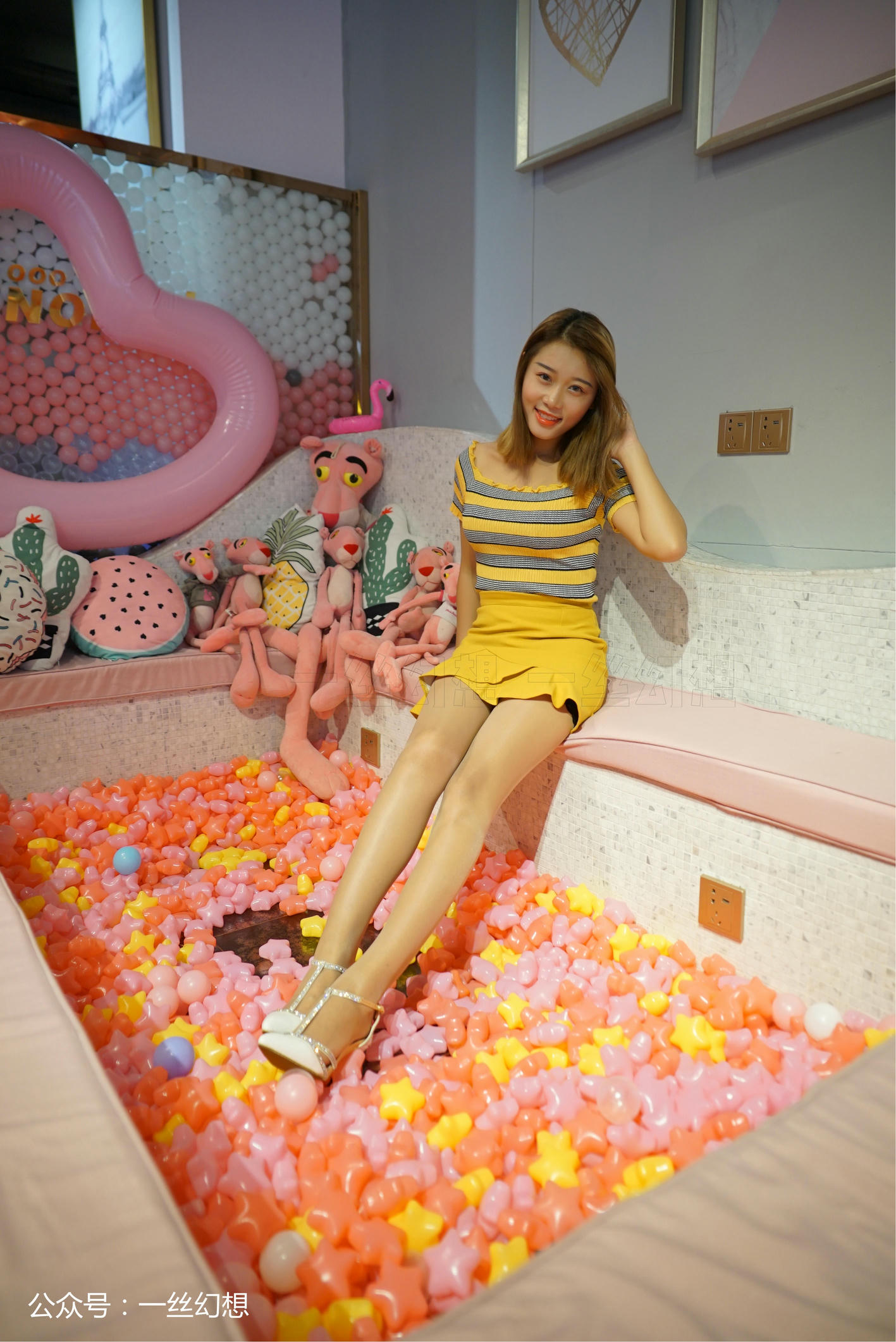 高丝女子图鉴 袜小喵×一丝幻想 NZ039 糖糖 [59P+86MB]_第1集