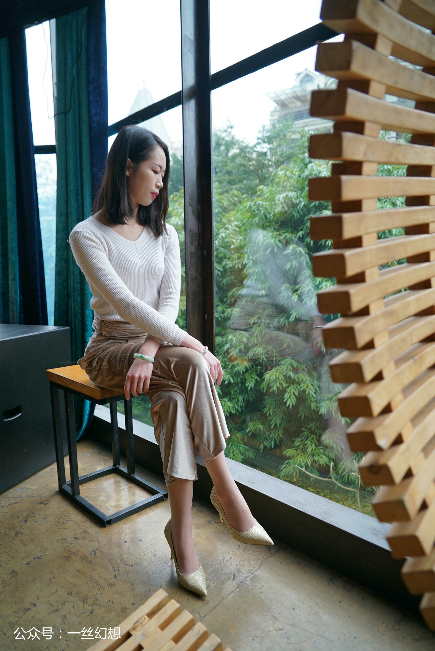 高丝女子图鉴 袜小喵×一丝幻想 NZ042 茜茜 [59P+110MB]_第2集