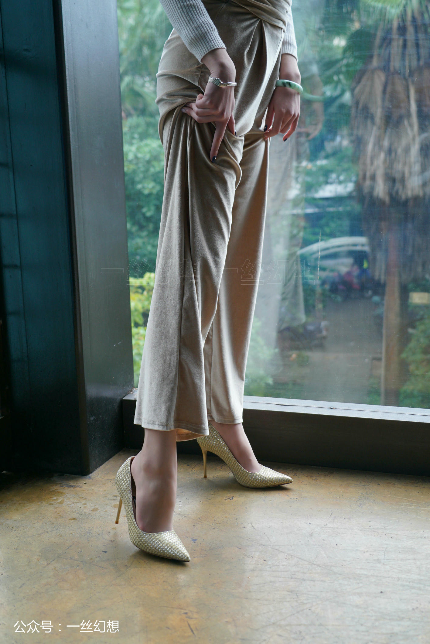 高丝女子图鉴 袜小喵×一丝幻想 NZ042 茜茜 [59P+110MB]_第2集