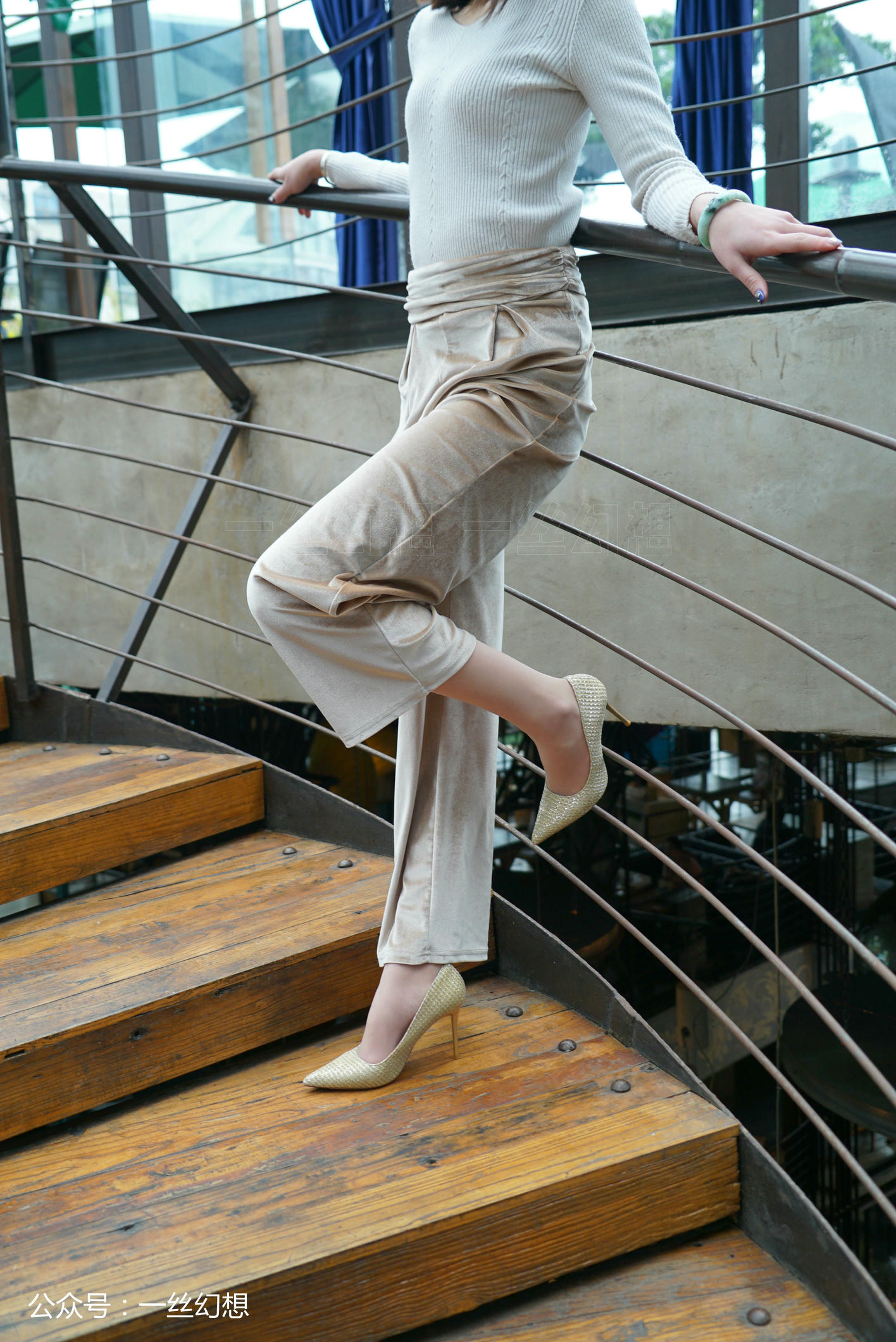 高丝女子图鉴 袜小喵×一丝幻想 NZ042 茜茜 [59P+110MB]_第2集