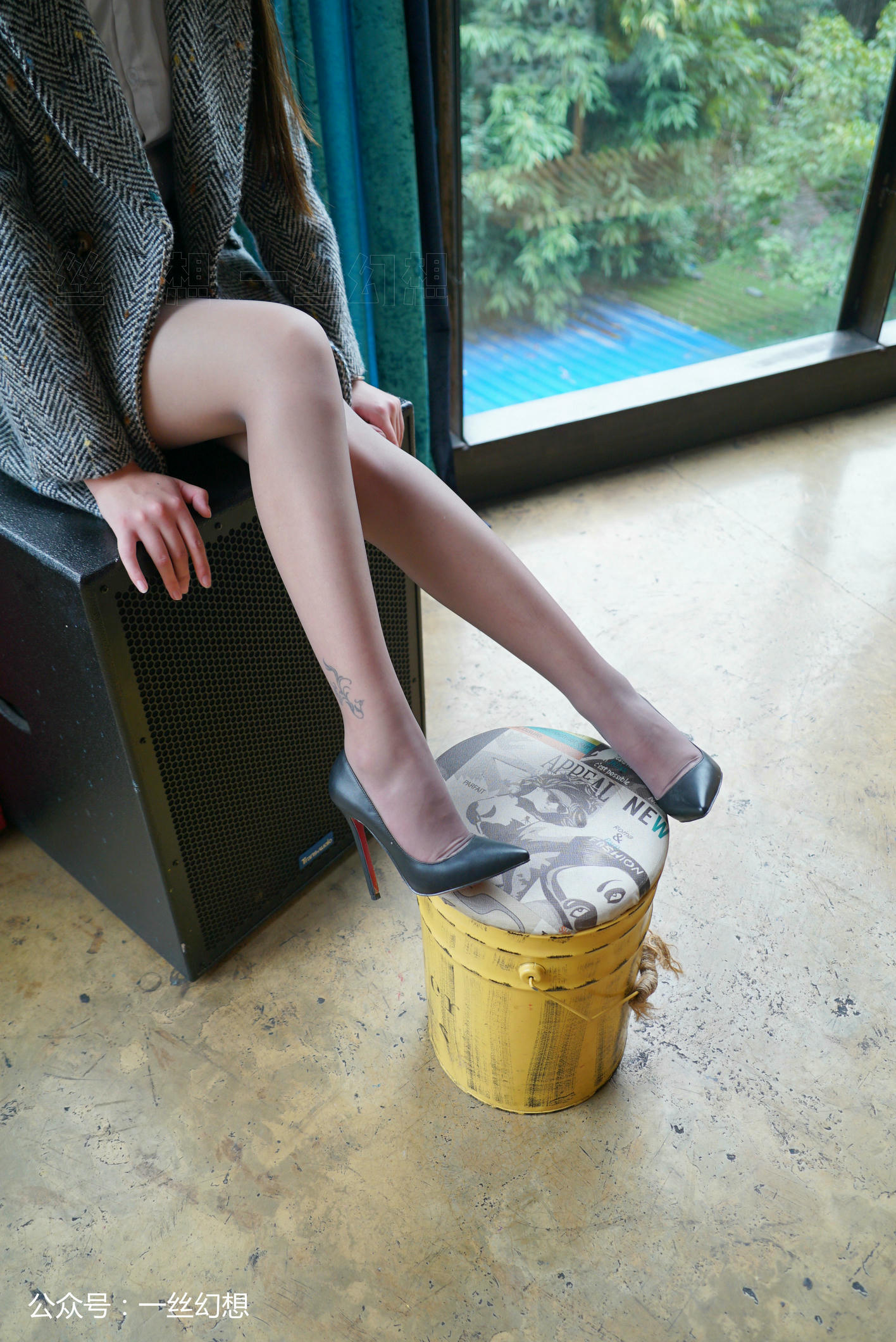 高丝女子图鉴 袜小喵×一丝幻想 NZ047 ViV [59P+64MB]_第1集