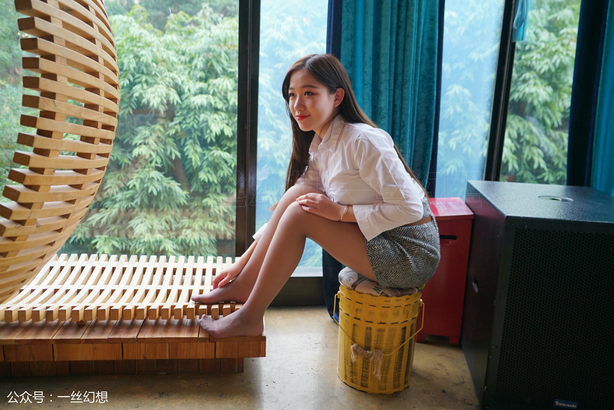 高丝女子图鉴 袜小喵×一丝幻想 NZ047 ViV [59P+64MB]_第3集