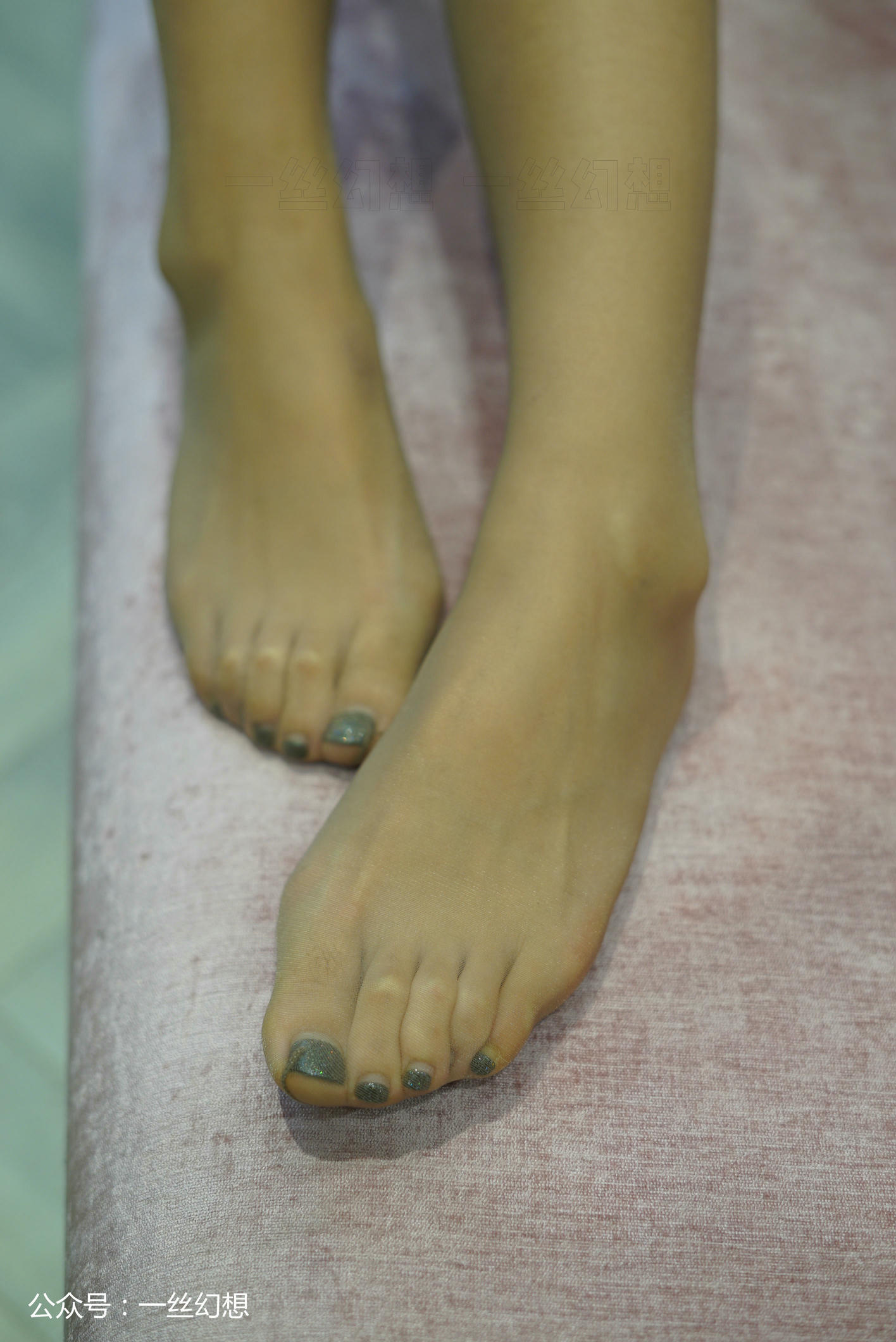 高丝女子图鉴 袜小喵×一丝幻想 NZ049 星星 [59P+56MB]_第3集