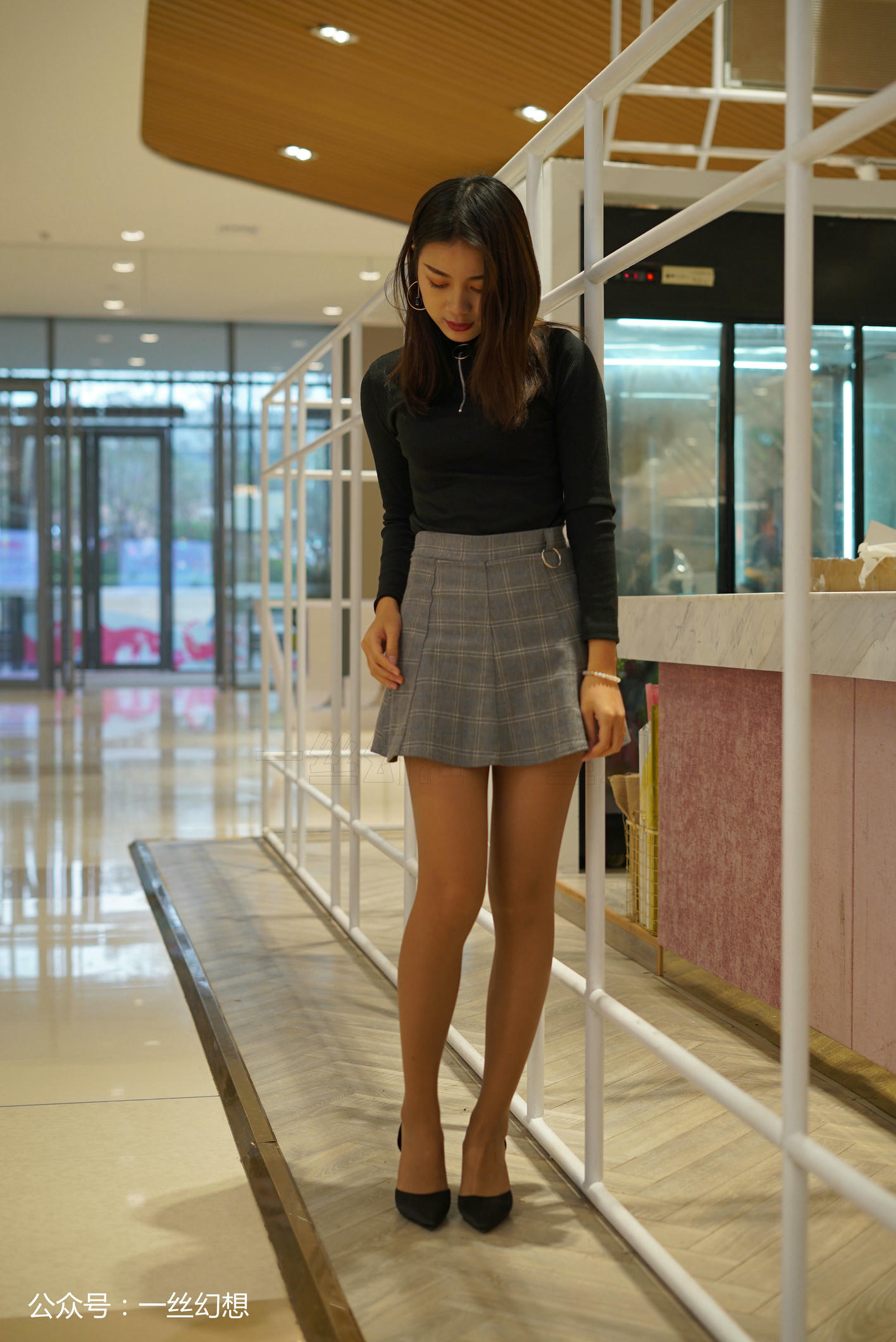 高丝女子图鉴 袜小喵×一丝幻想 NZ049 星星 [59P+56MB]_第3集