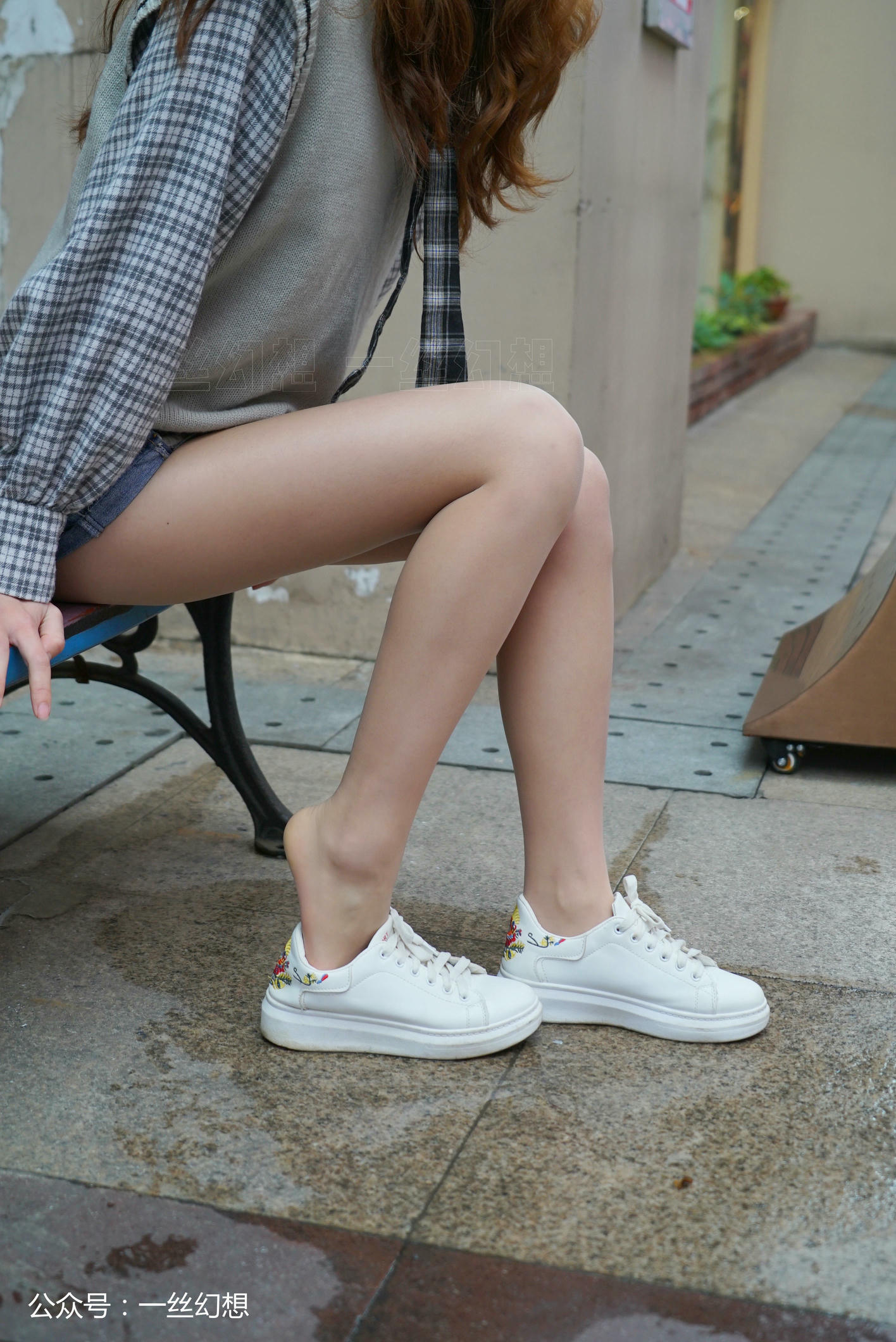 高丝女子图鉴 袜小喵×一丝幻想 NZ051 莹 [59P+75MB]_第3集