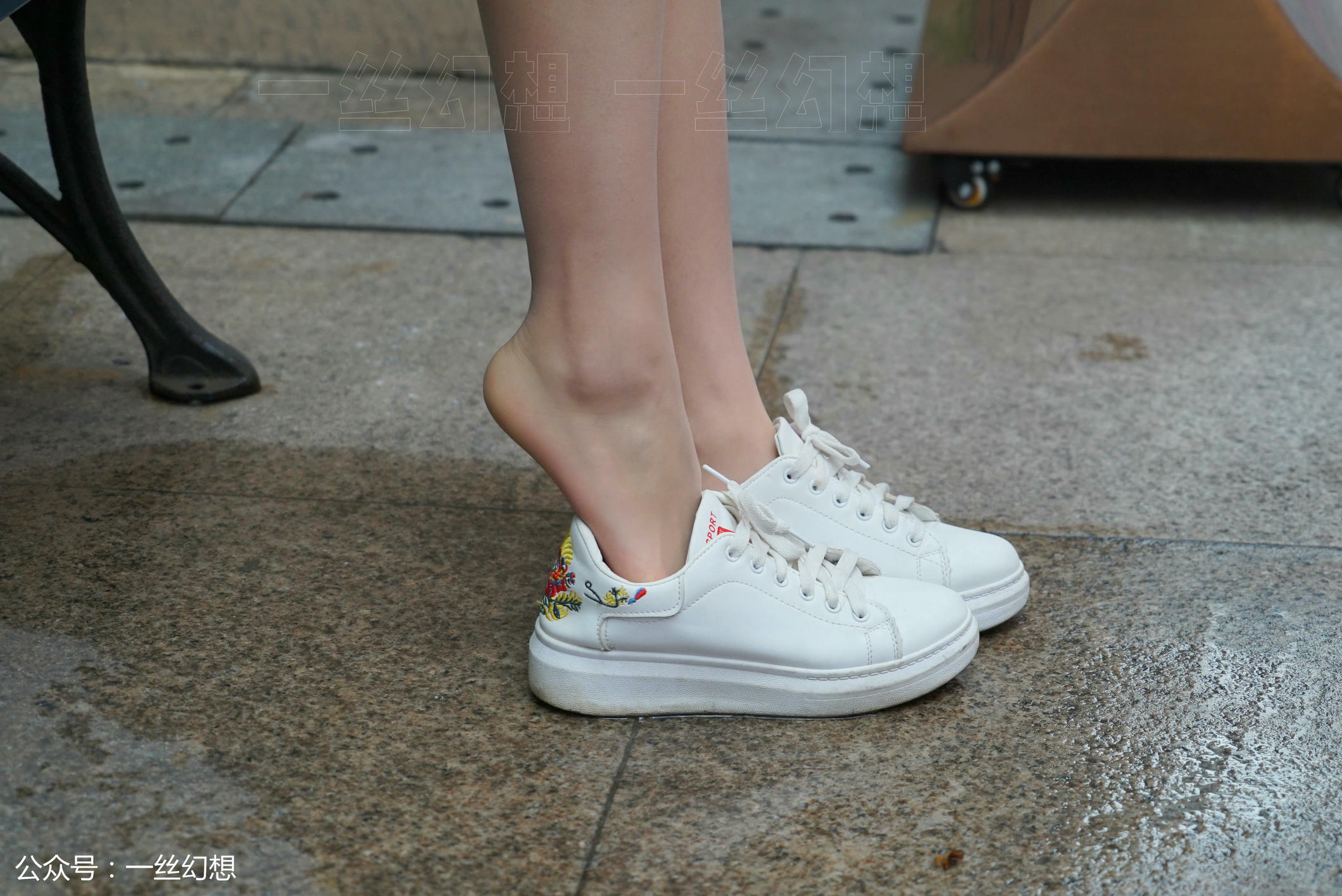 高丝女子图鉴 袜小喵×一丝幻想 NZ051 莹 [59P+75MB]_第3集