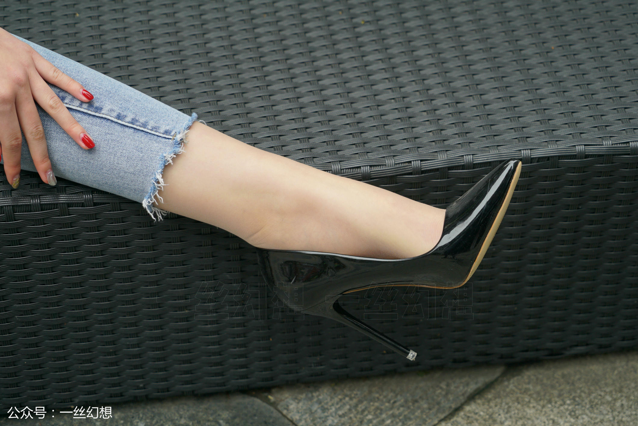 高丝女子图鉴 袜小喵×一丝幻想 NZ052 茜茜 [59P+78MB]_第1集