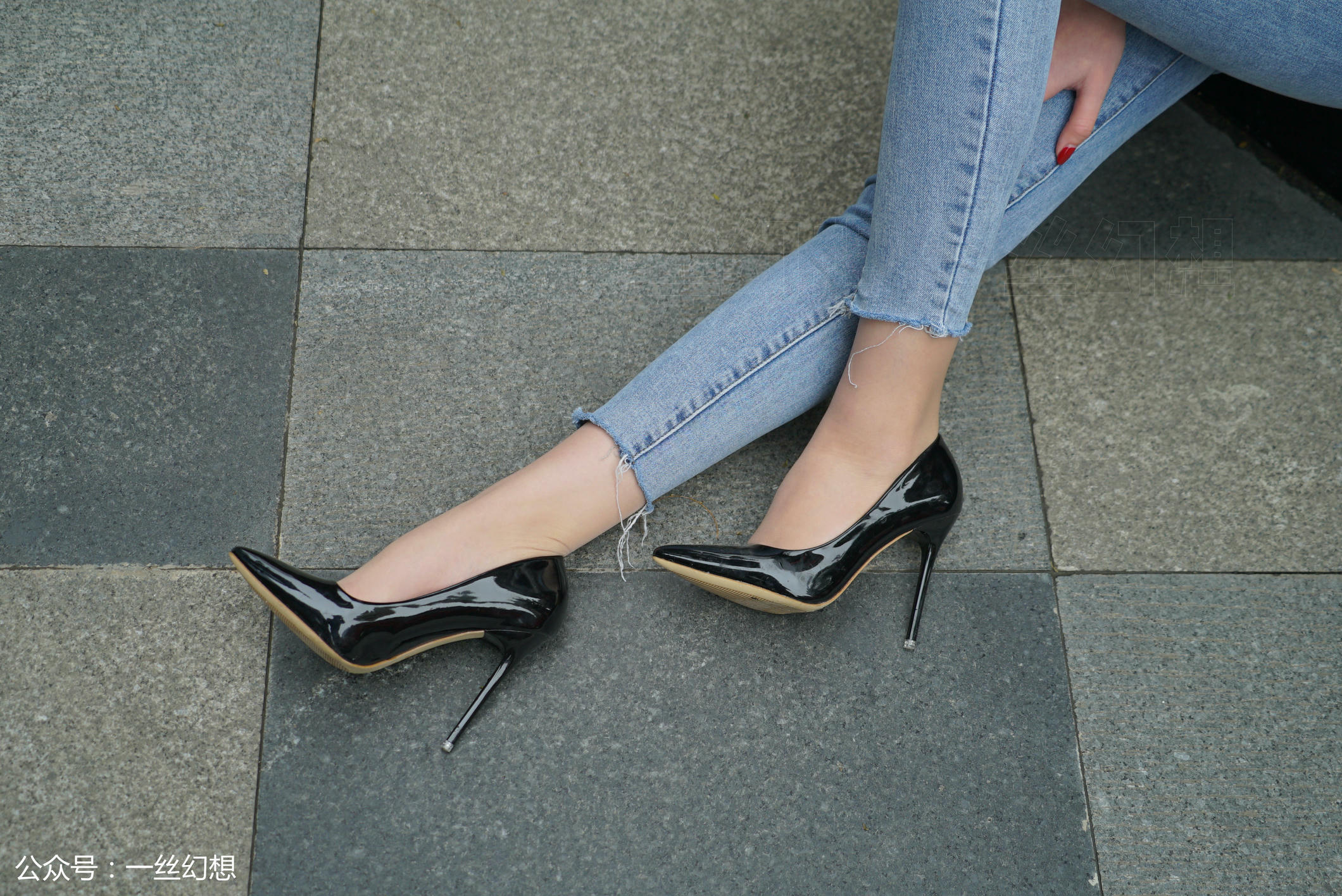 高丝女子图鉴 袜小喵×一丝幻想 NZ052 茜茜 [59P+78MB]_第2集