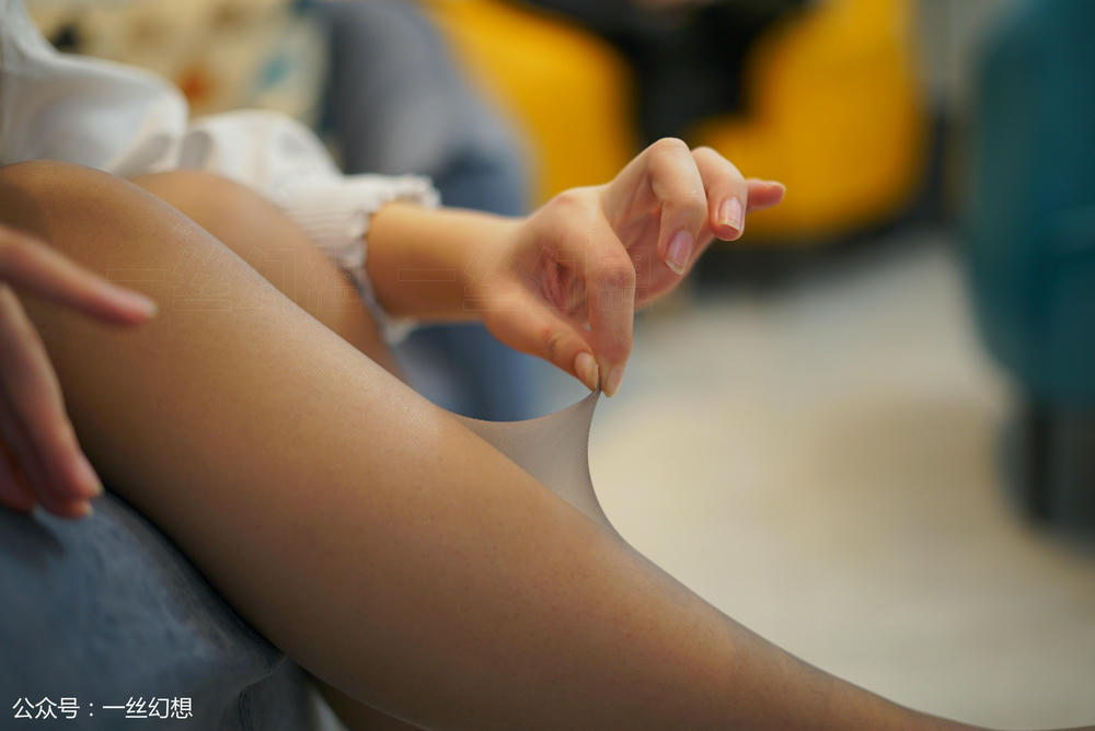 高丝女子图鉴 袜小喵×一丝幻想 NZ053 ViVi [59P+79MB]_第1集