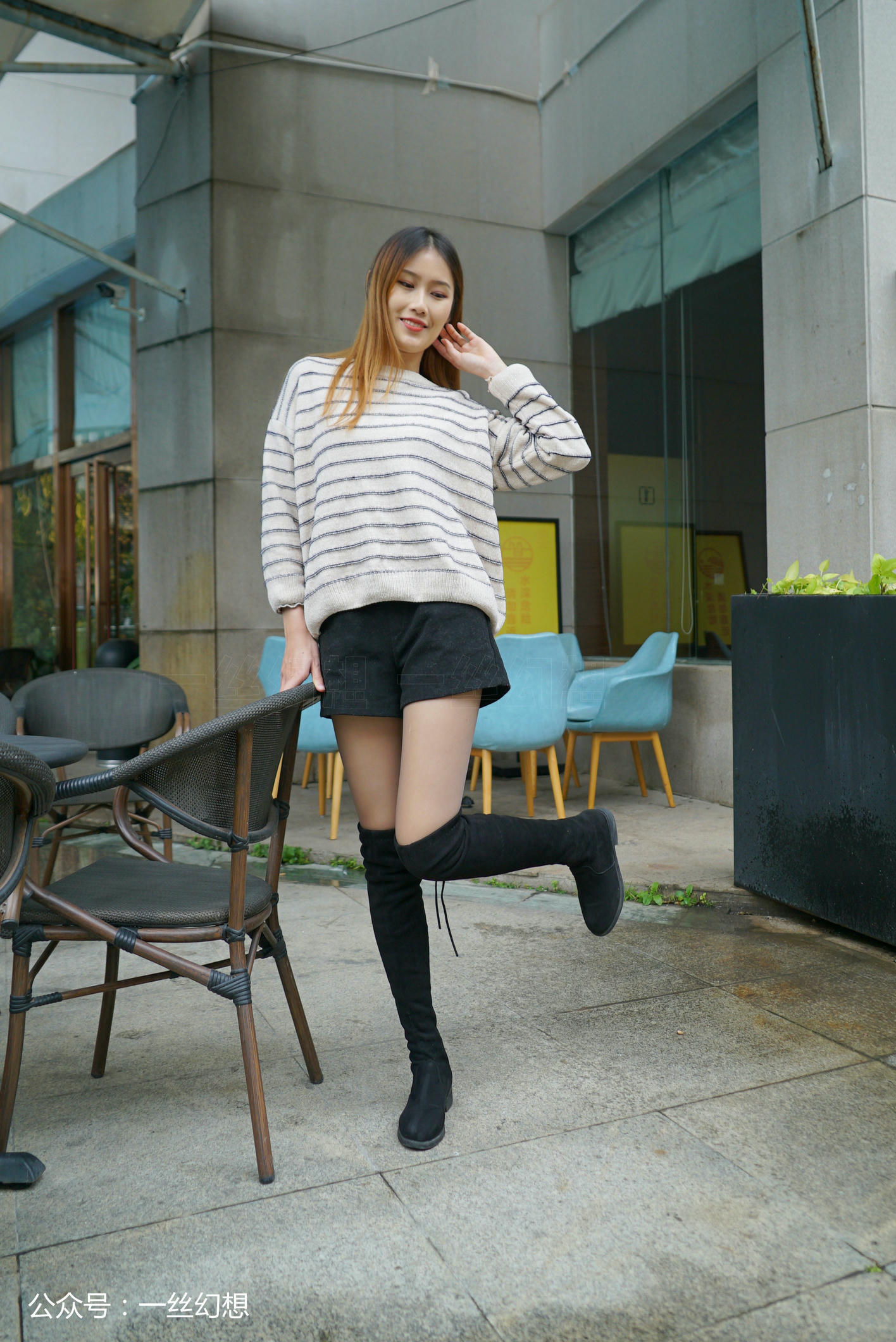 高丝女子图鉴 袜小喵×一丝幻想 NZ055 小唯 [59P+74MB]_第1集