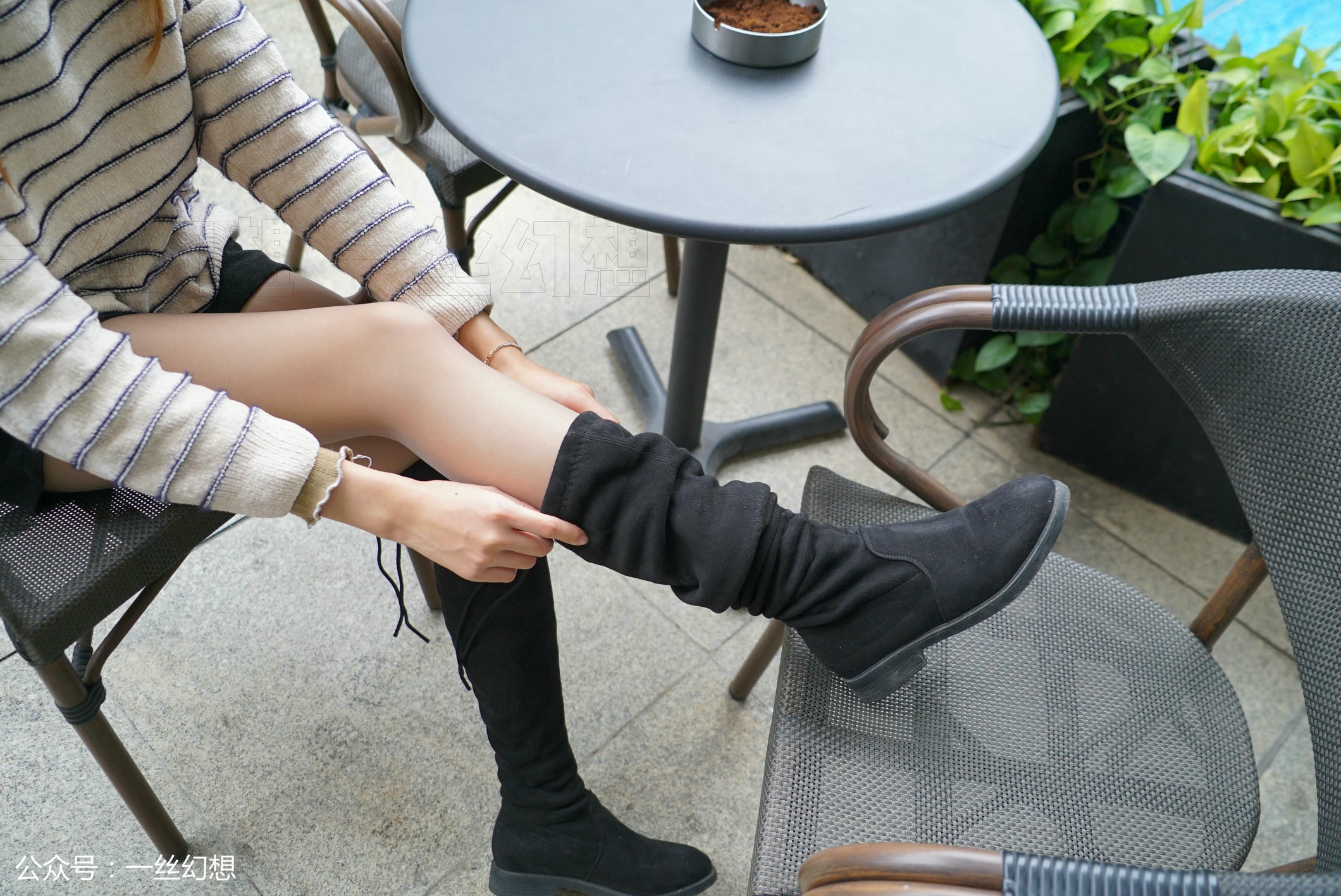 高丝女子图鉴 袜小喵×一丝幻想 NZ055 小唯 [59P+74MB]_第1集