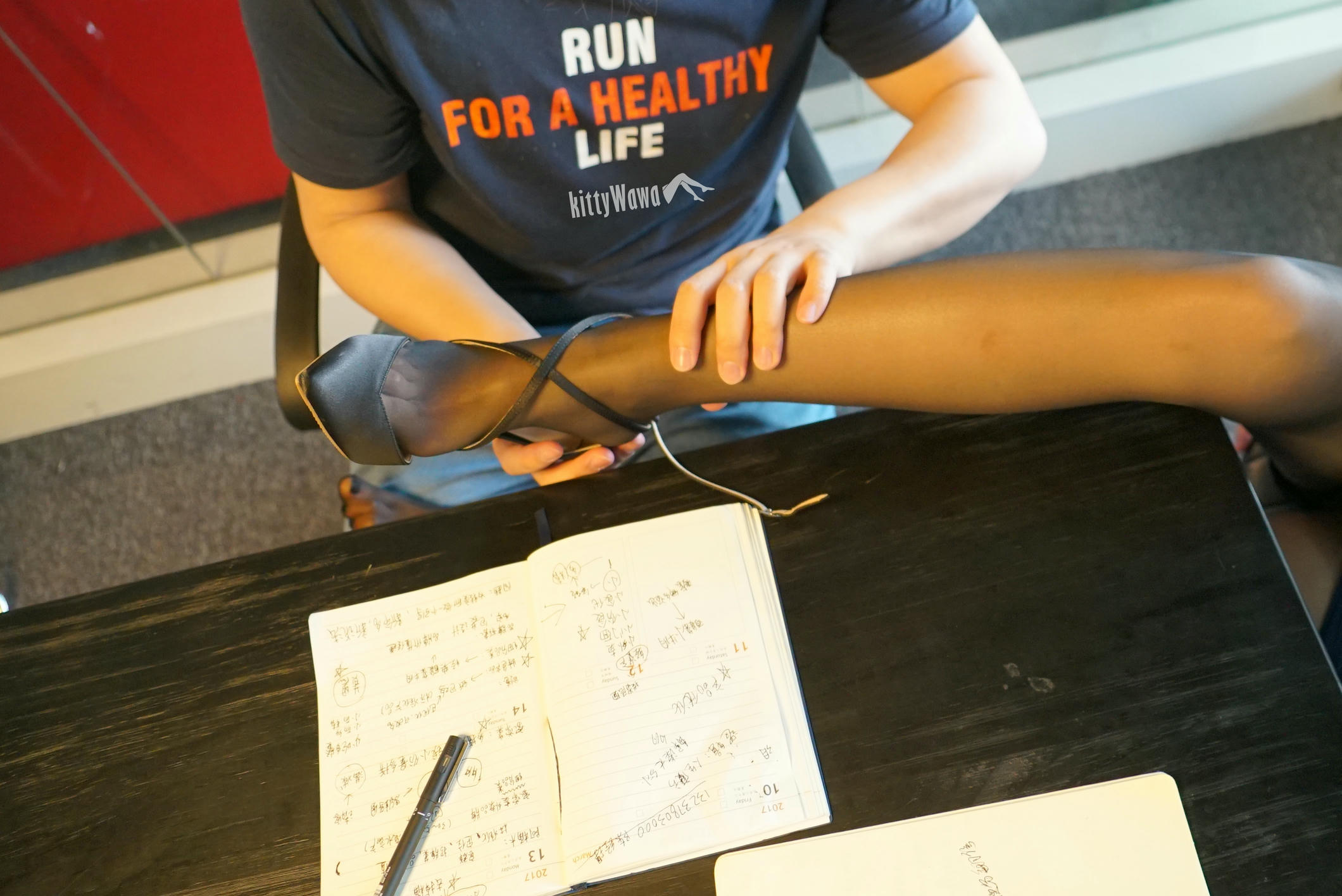 袜小喵 KT041 丝滑总监（上） [45P+242M]_第2集