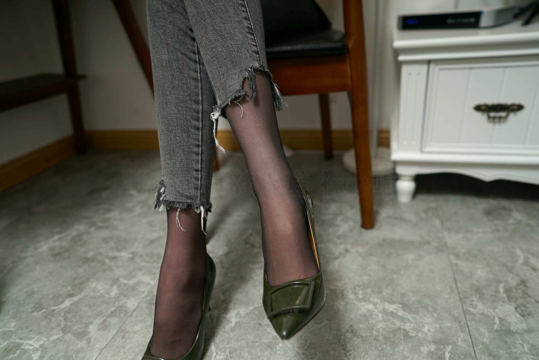 高丝女子图鉴 袜小喵×一丝幻想 NZ146 茜茜 [59P+433MB]_第1集