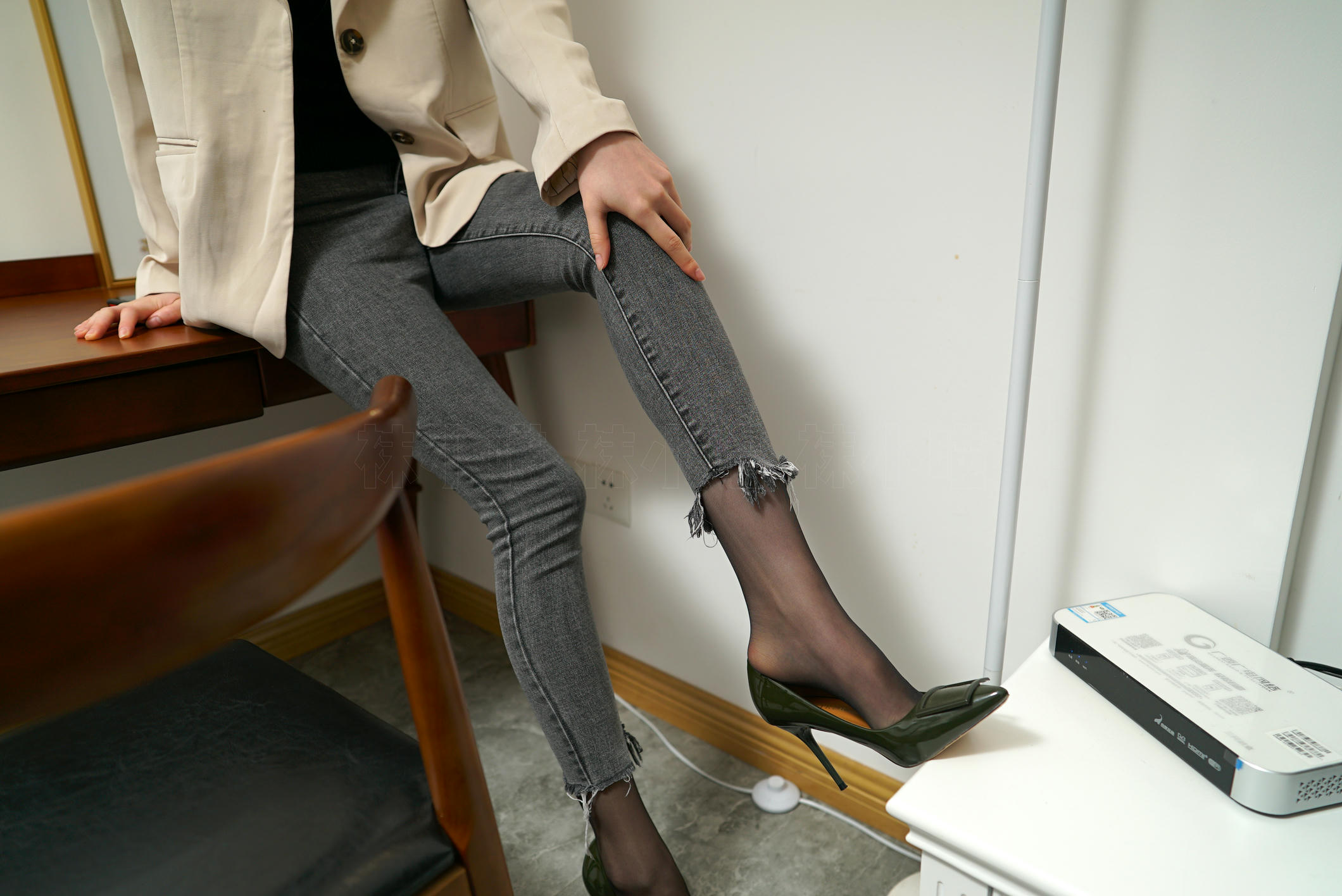 高丝女子图鉴 袜小喵×一丝幻想 NZ146 茜茜 [59P+433MB]_第3集