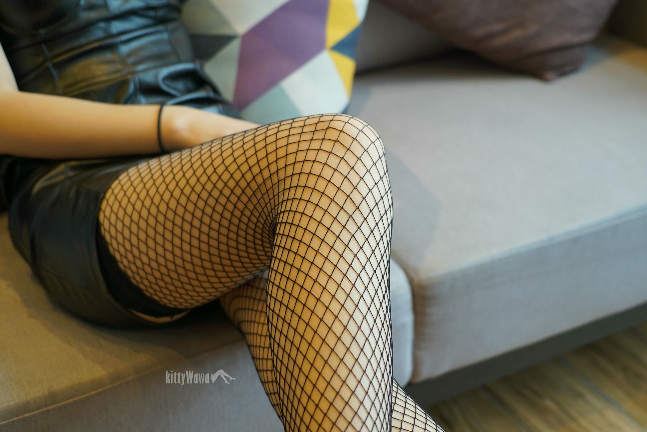 袜小喵 KT044 网恋吗？我网袜 [59P+58M]_第1集