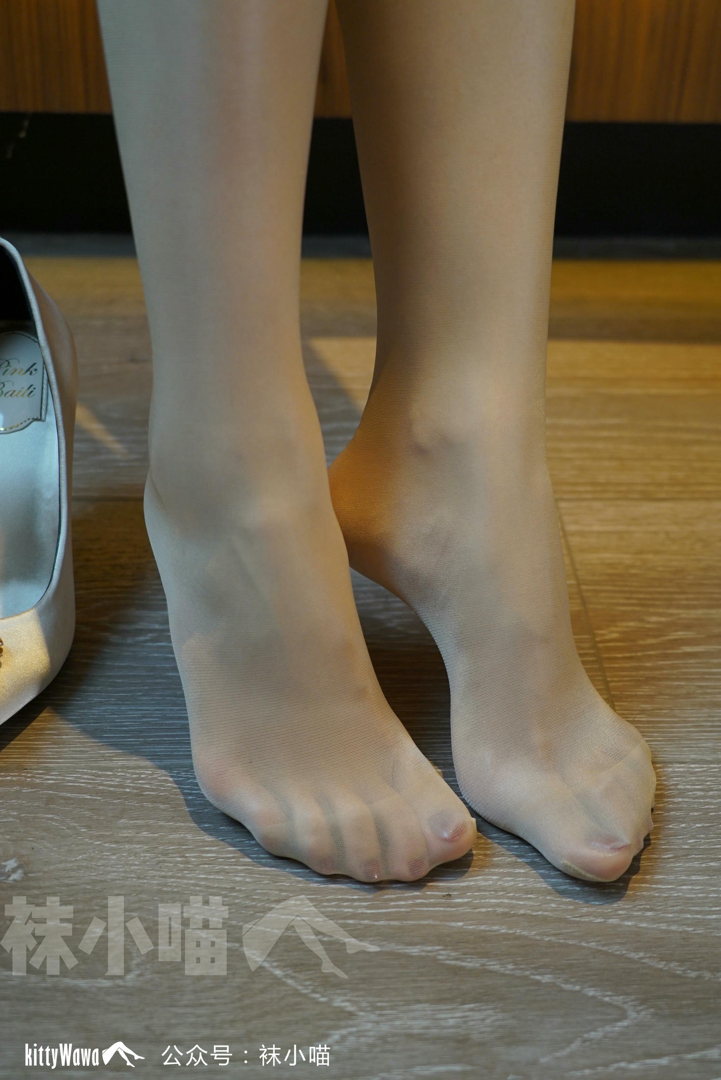 袜小喵 KT056 为雨所困的丝袜 [60P+58M]_第3集