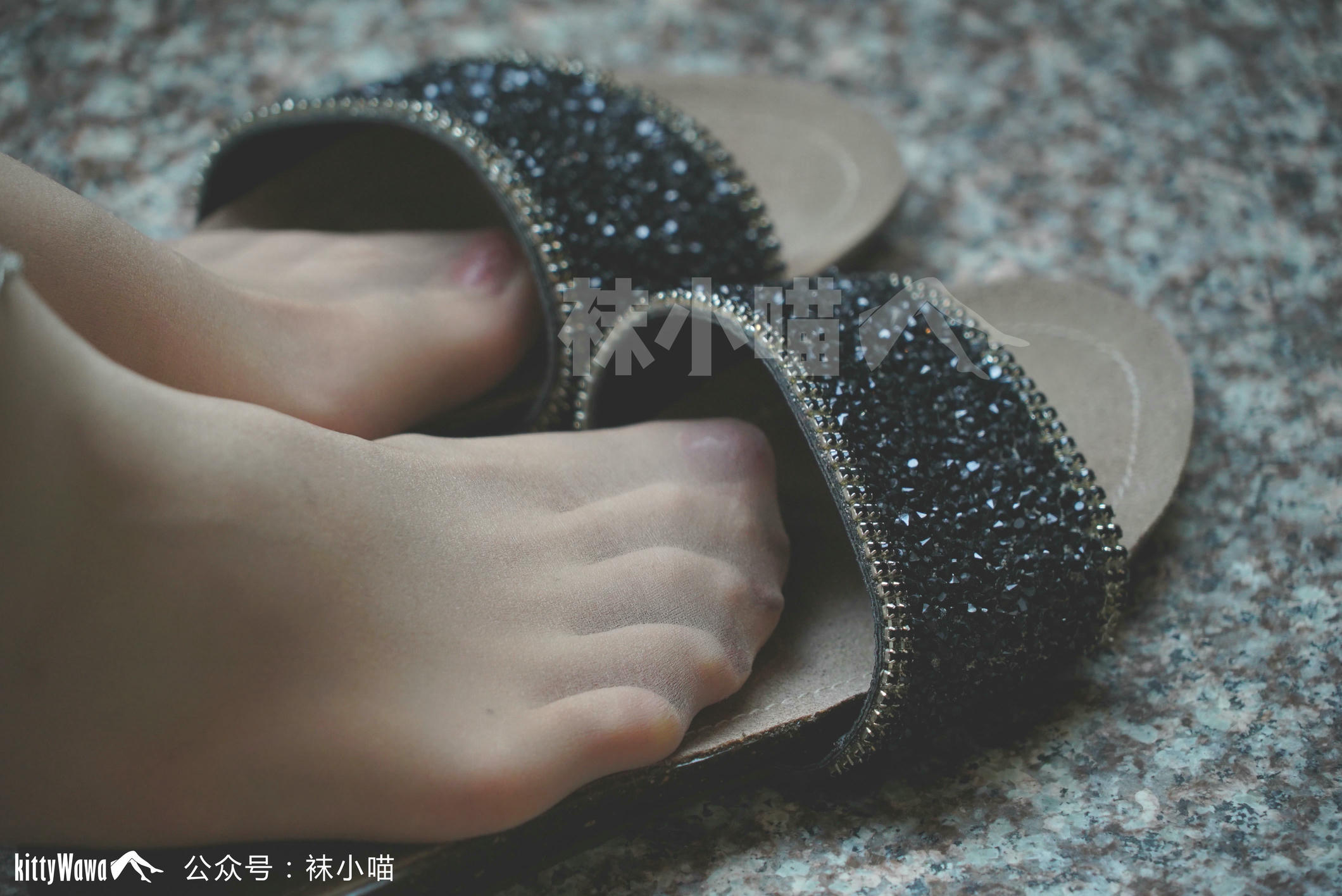 袜小喵 KT058 任性的拖鞋 [60P+46M]_第2集