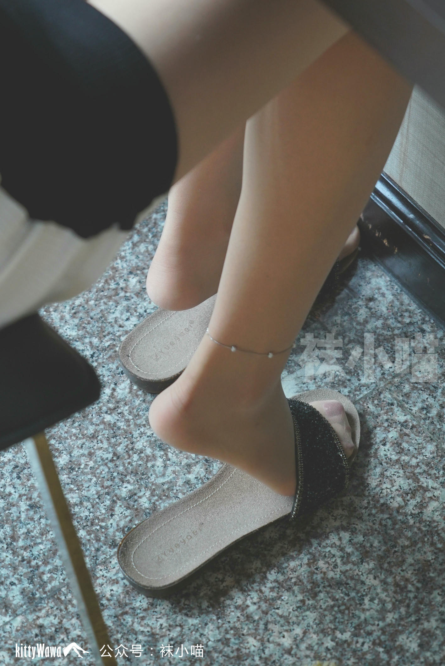 袜小喵 KT058 任性的拖鞋 [60P+46M]_第3集