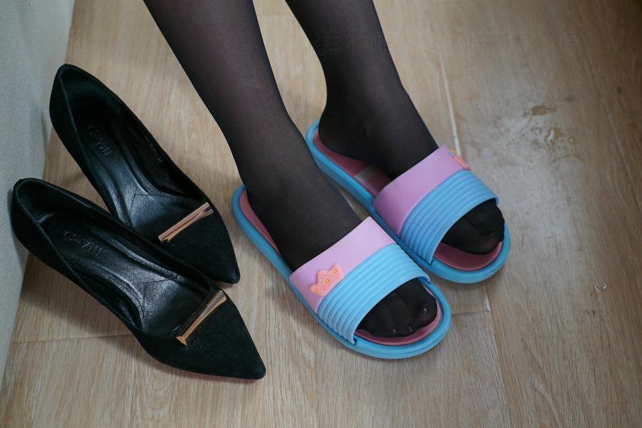 袜小喵 KT060 和空姐同居的日子 [76P+88M]_第2集