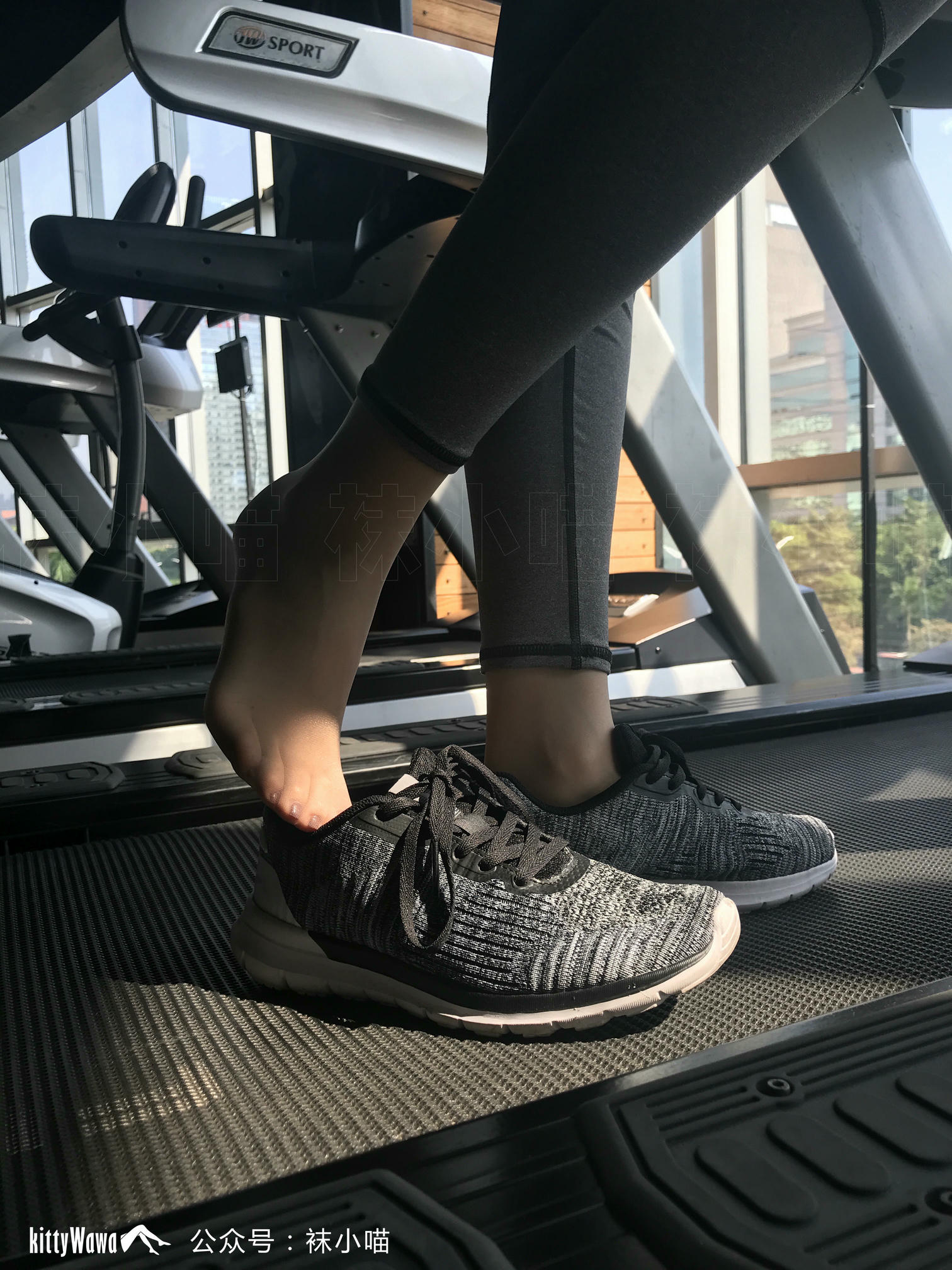 袜小喵 KT071 喵姐姐的健身课 [93P+114M]_第2集