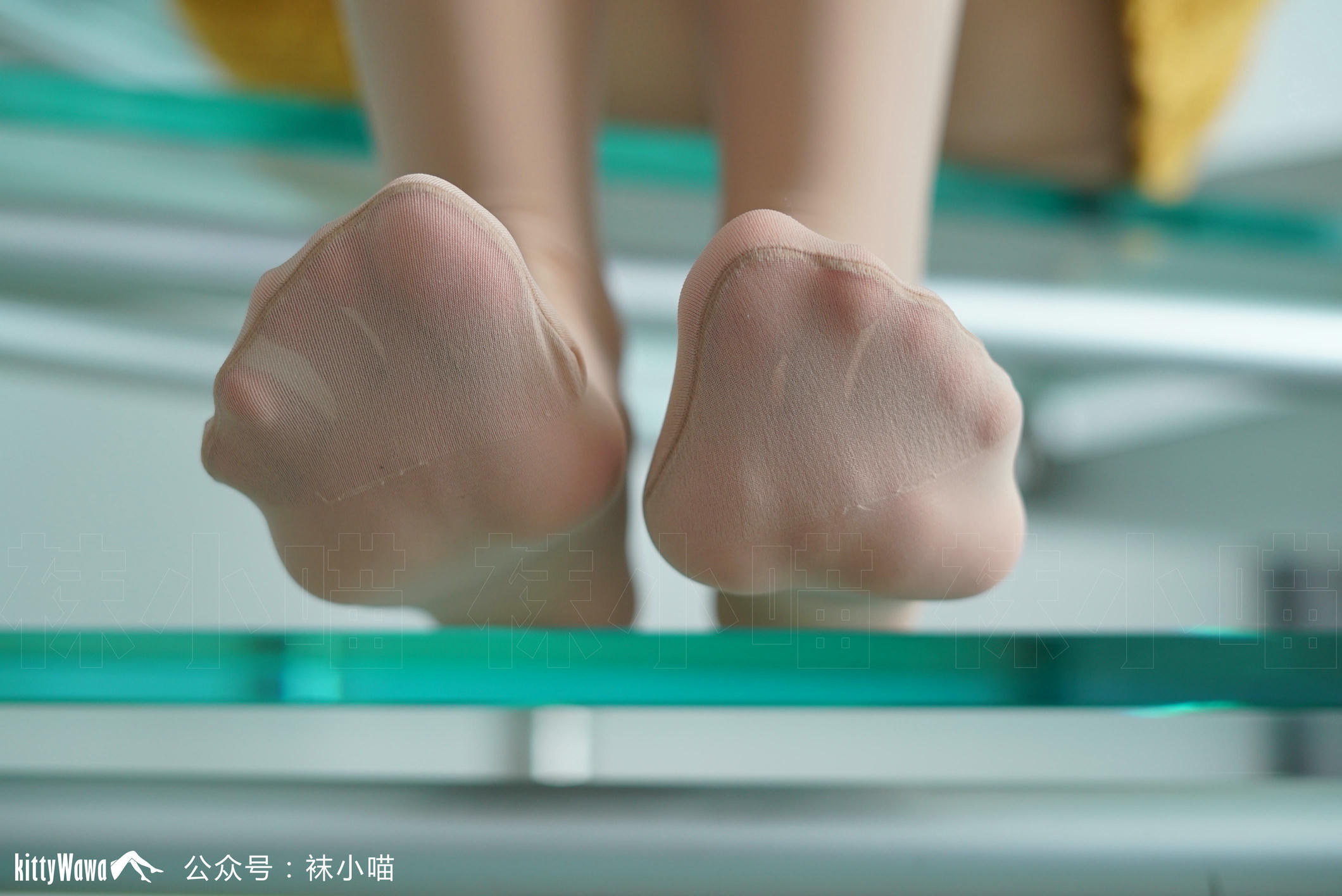 袜小喵 KT072 金色暖阳 [61P+44M]_第3集