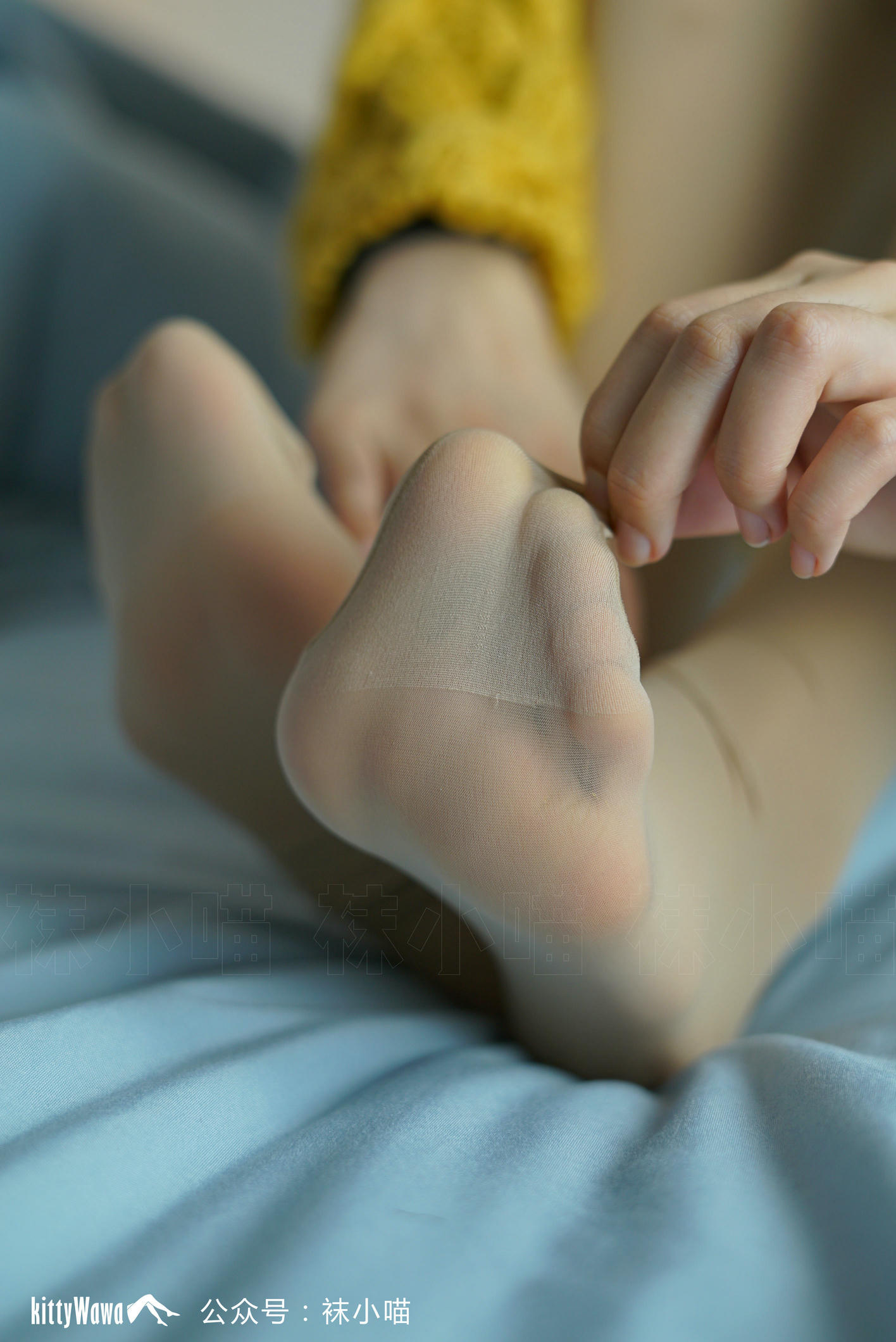 袜小喵 KT072 金色暖阳 [61P+44M]_第1集