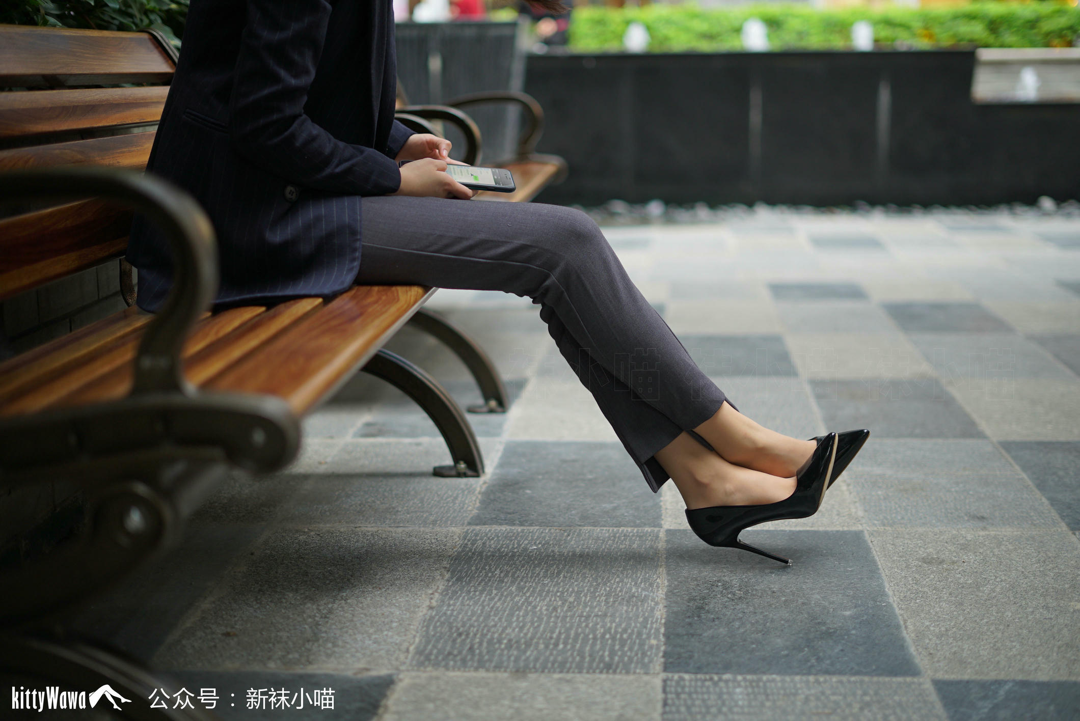 袜小喵 KT075 喵姐姐的职业装 [59P+52M]_第1集